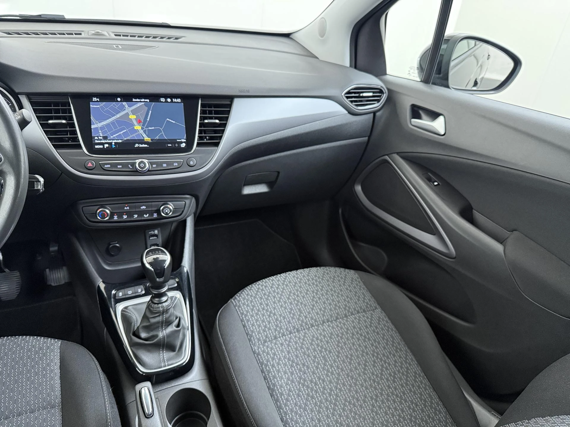 Opel-Crossland-image-18