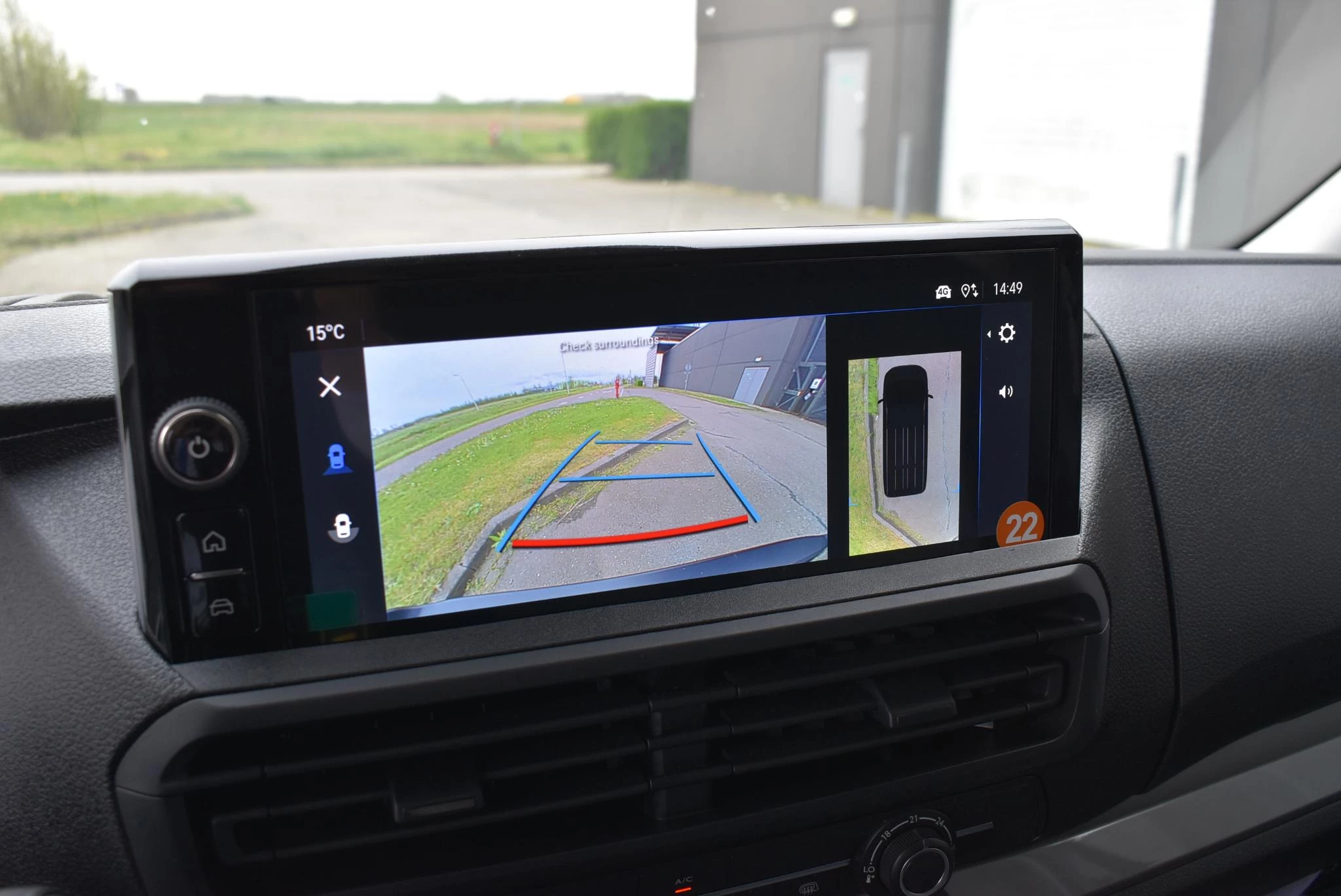 Opel-Vivaro-e-image-16