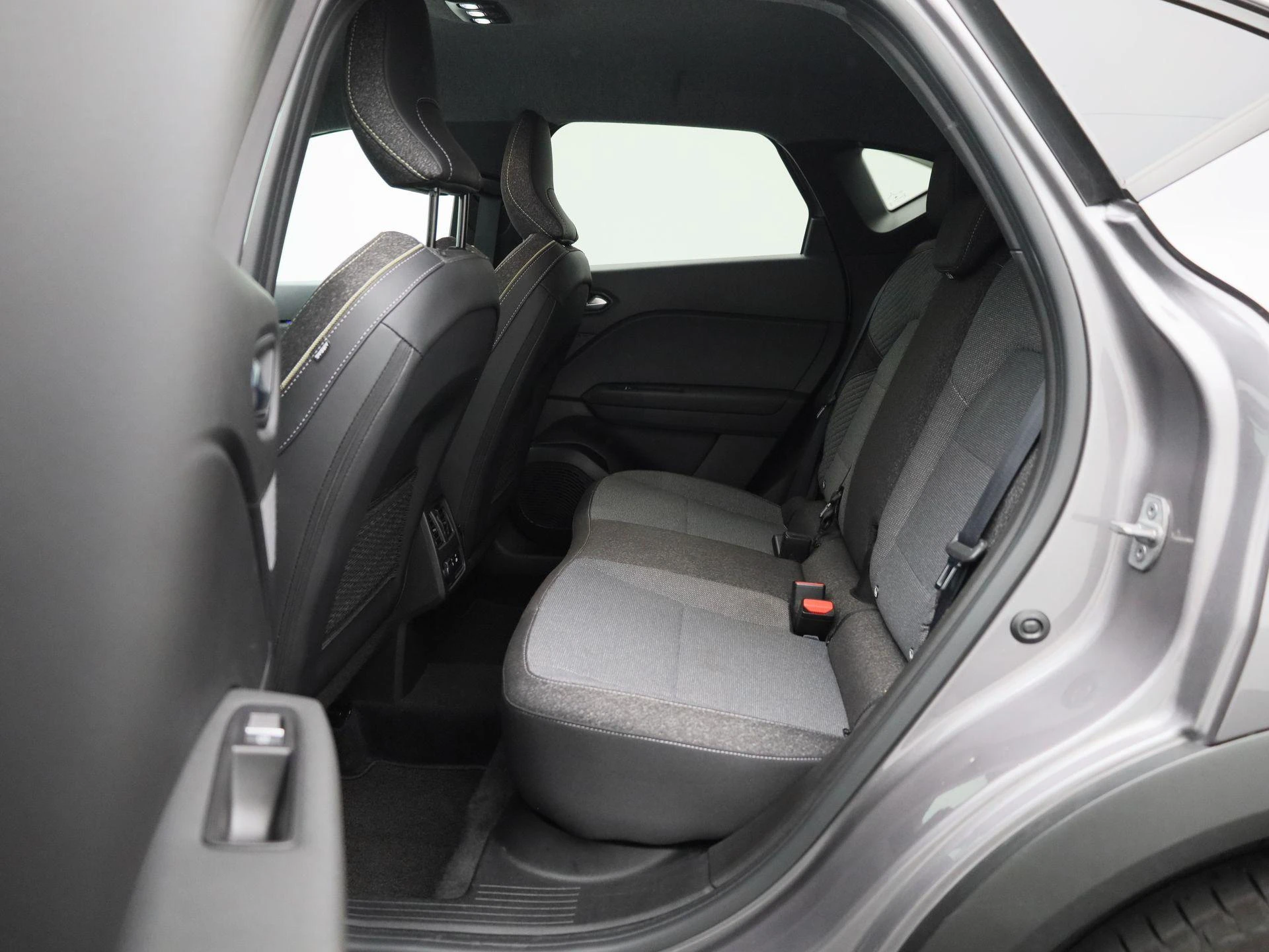 Renault Captur 1.8 E-Tech full hybrid 160 techno