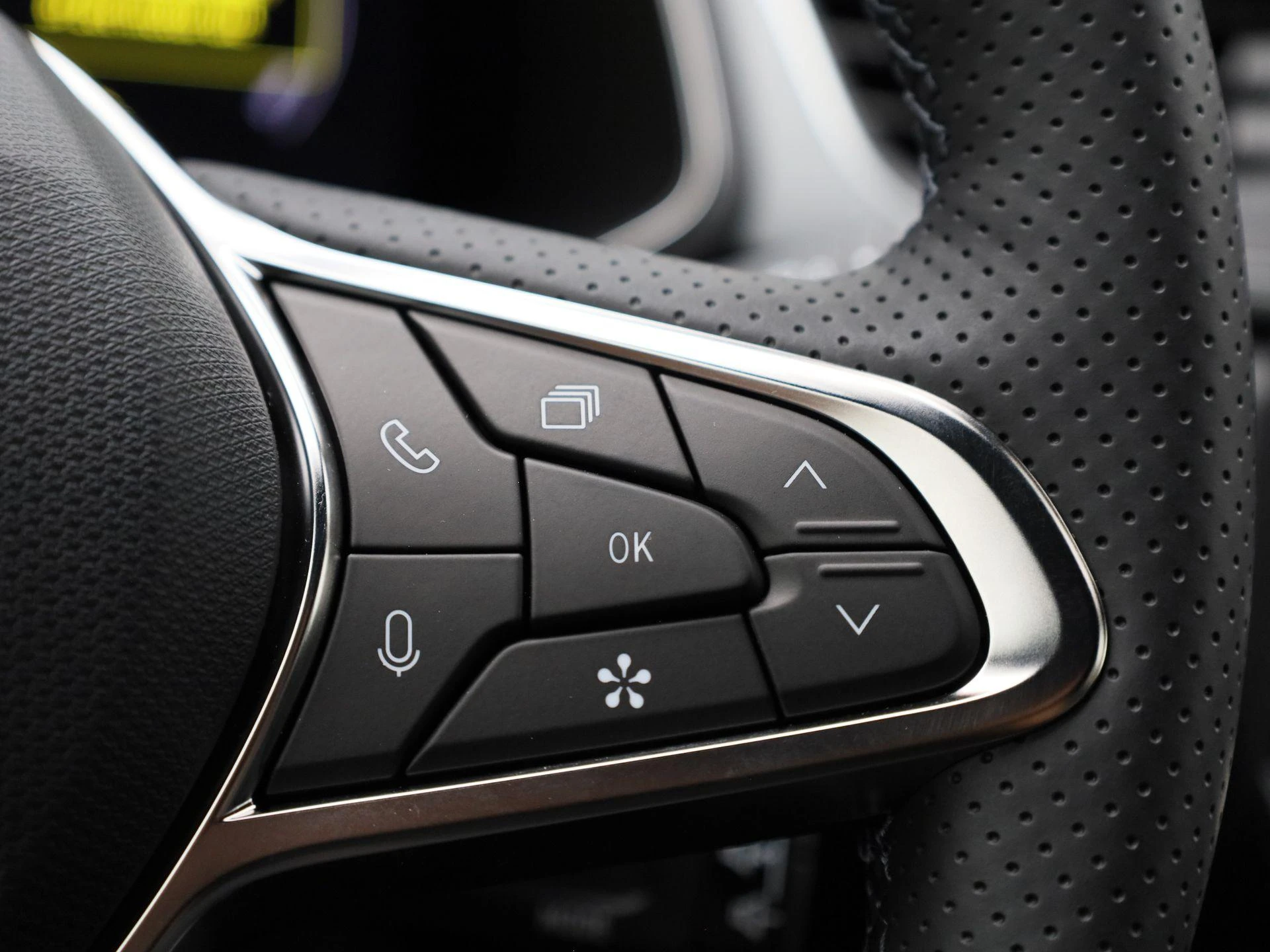 Renault Captur 1.8 E-Tech full hybrid 160 techno