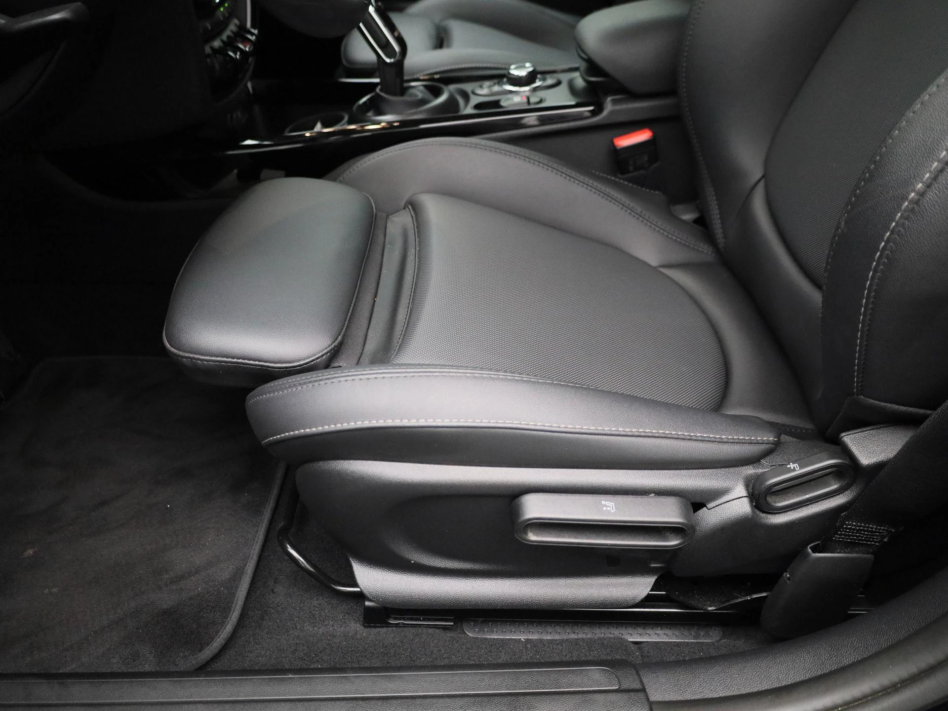MINI-Clubman-image-42