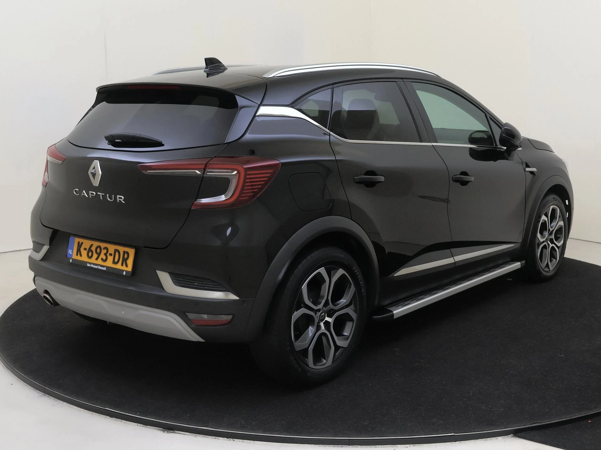 Renault-Captur-image-3