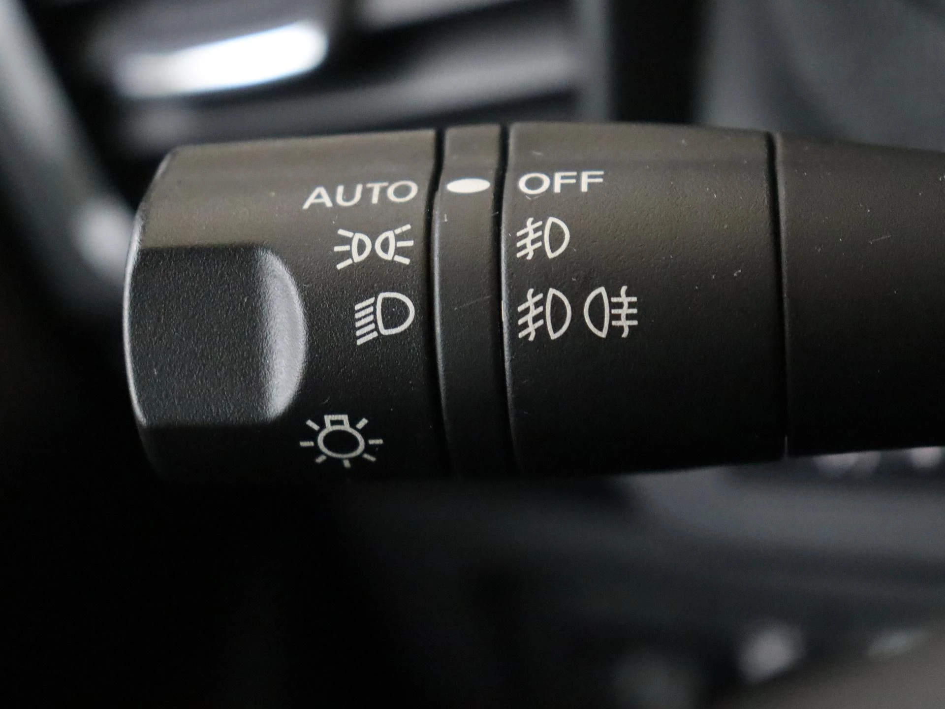 Nissan-Leaf-image-22