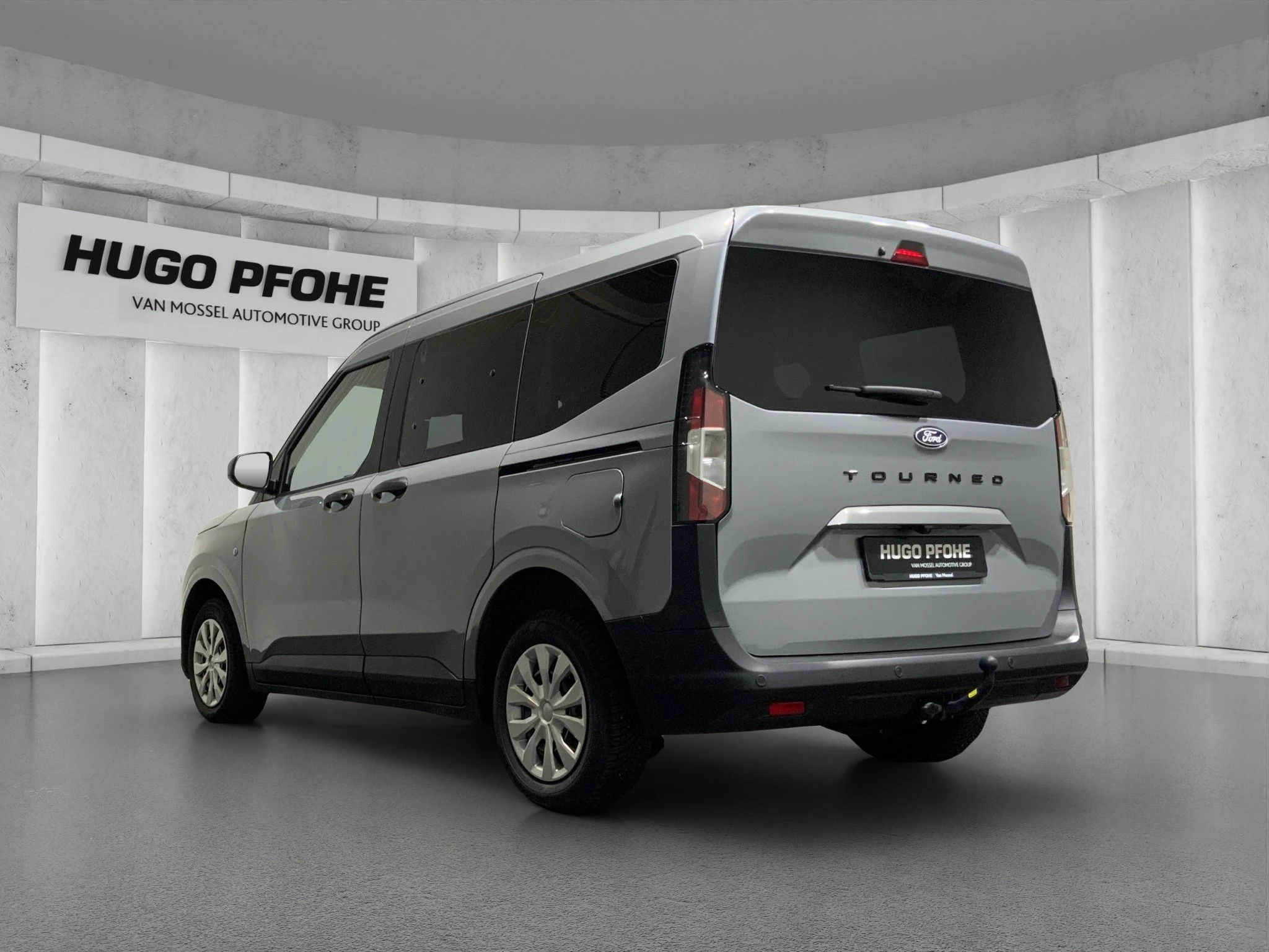 Ford-Tourneo Courier-image-2