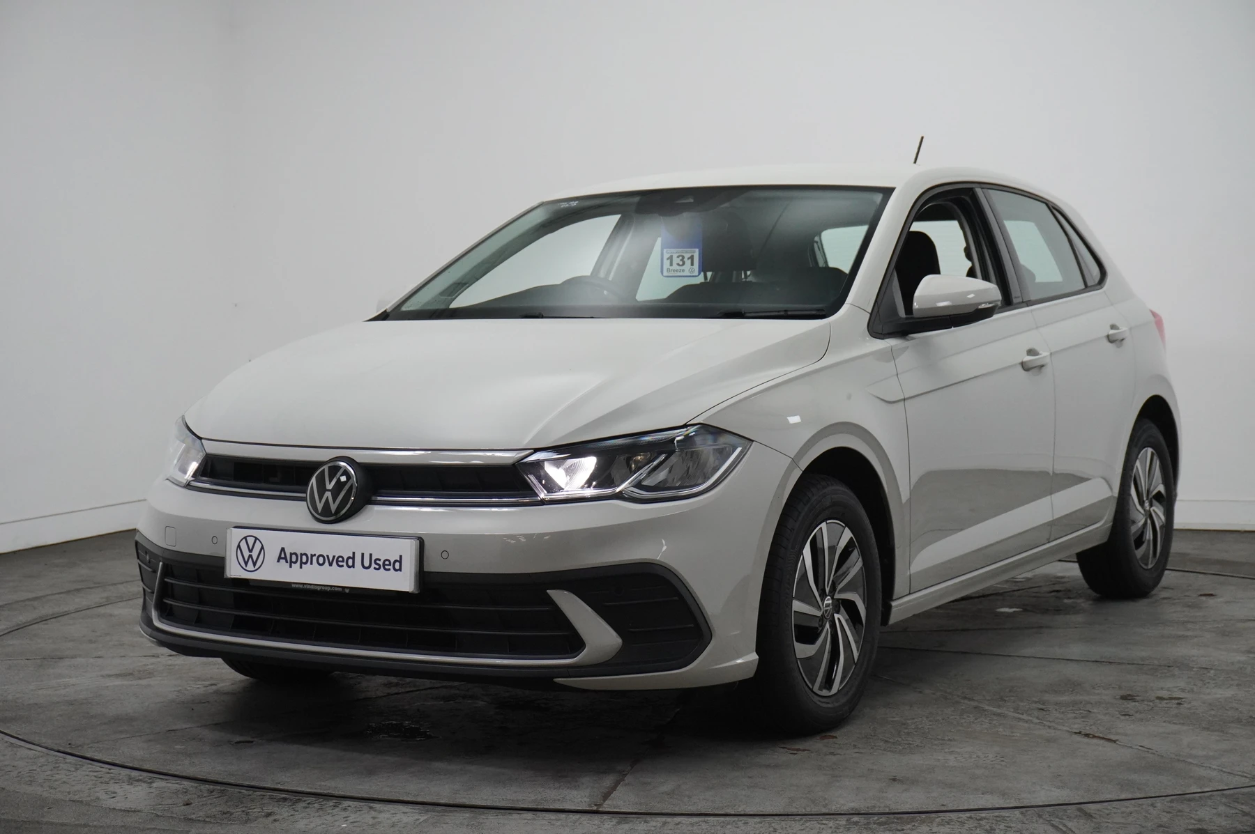 Volkswagen-Polo-image-37