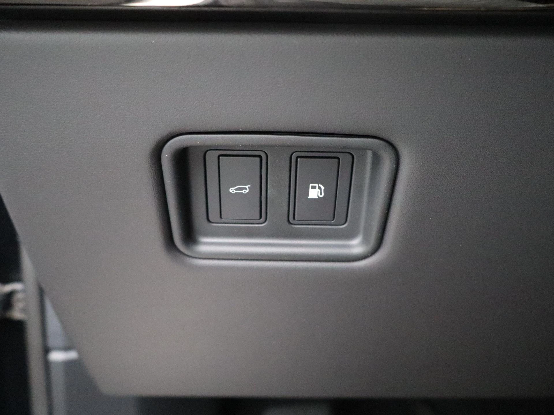 Land Rover-Range Rover Sport-image-26