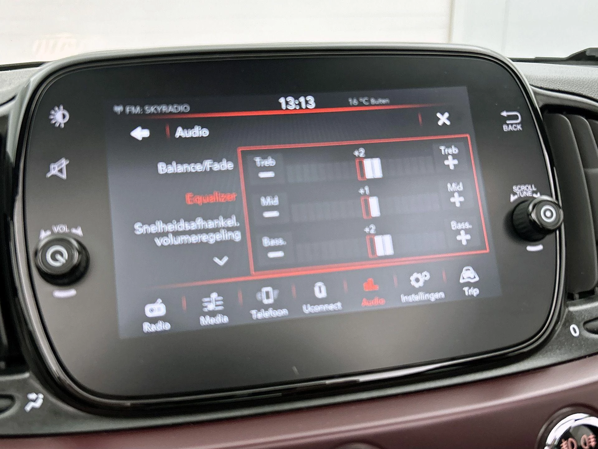 Fiat-500C-image-8