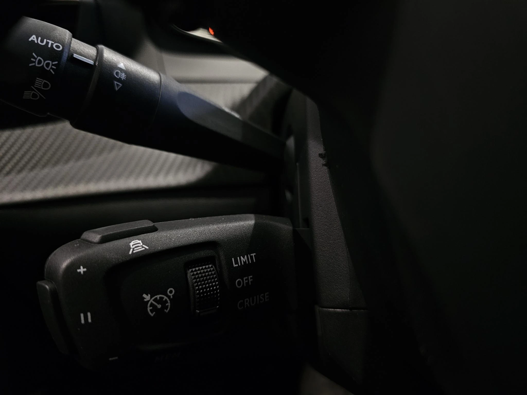 Peugeot-208-image-14