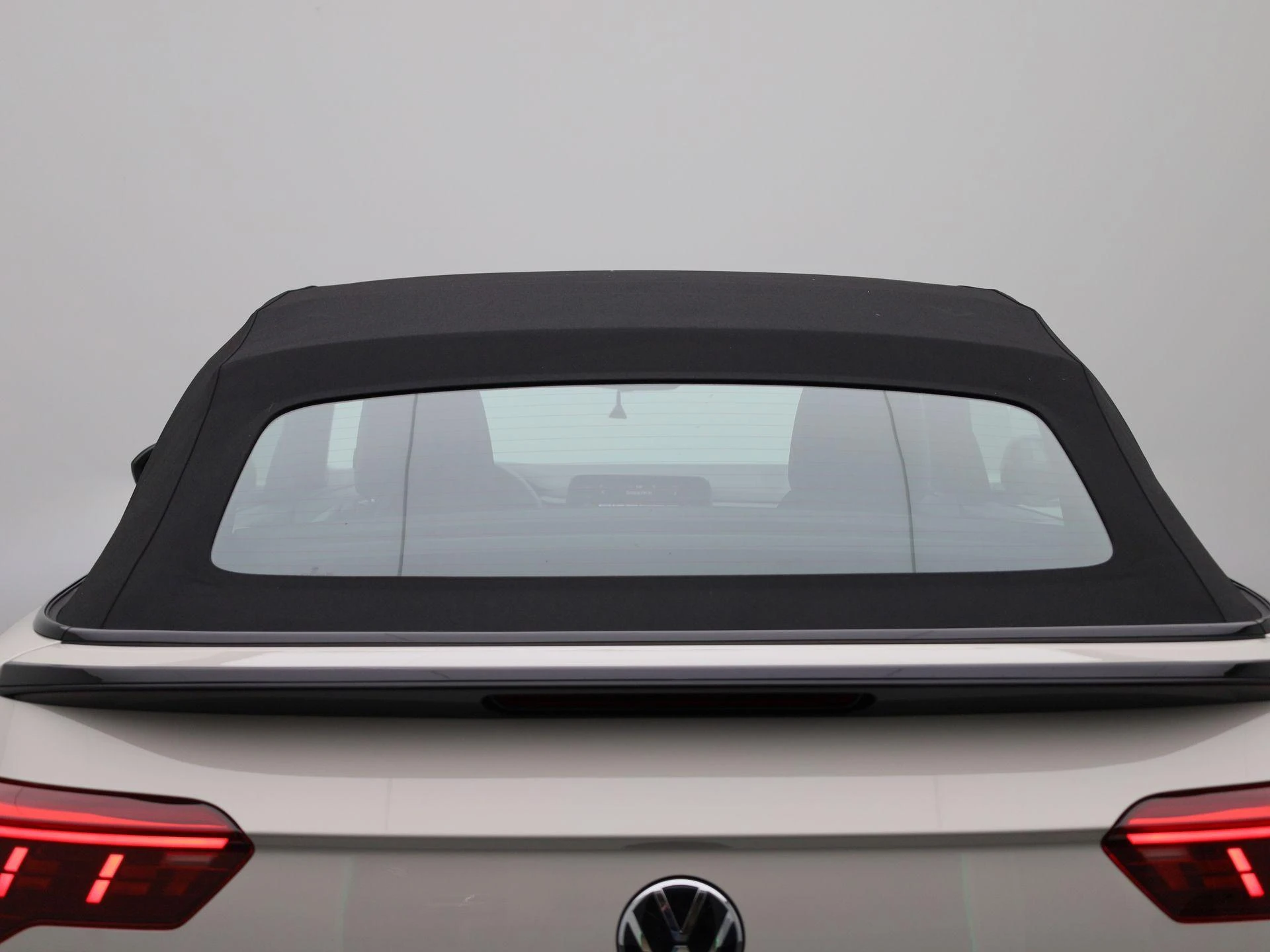 Volkswagen-T-Roc-image-15