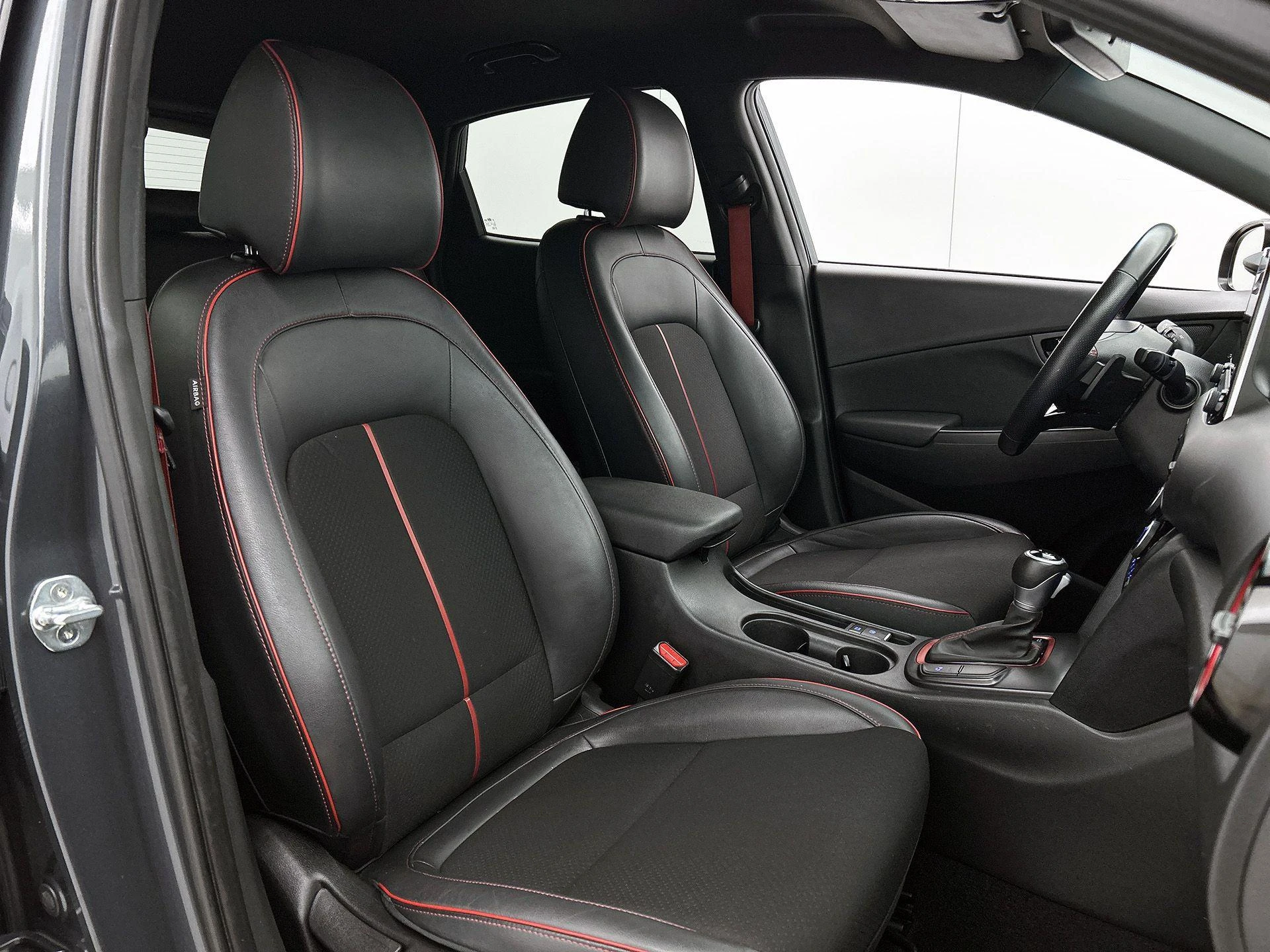 Hyundai-Kona-image-34