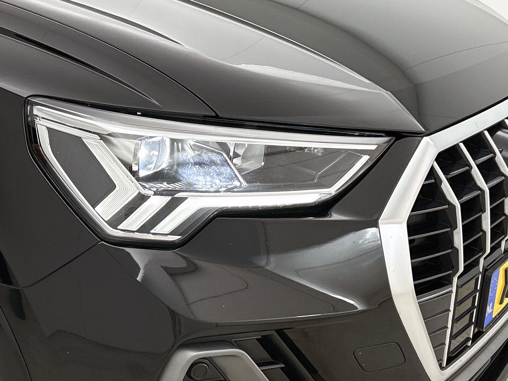 Audi Q3 35 TFSI S edition 150 PK