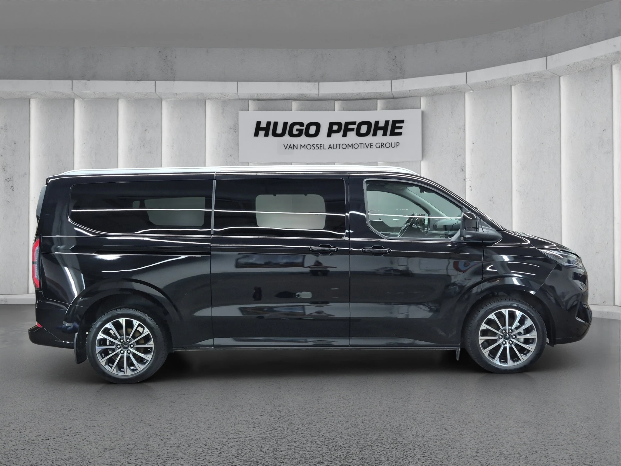 Ford-Tourneo Custom-image-5