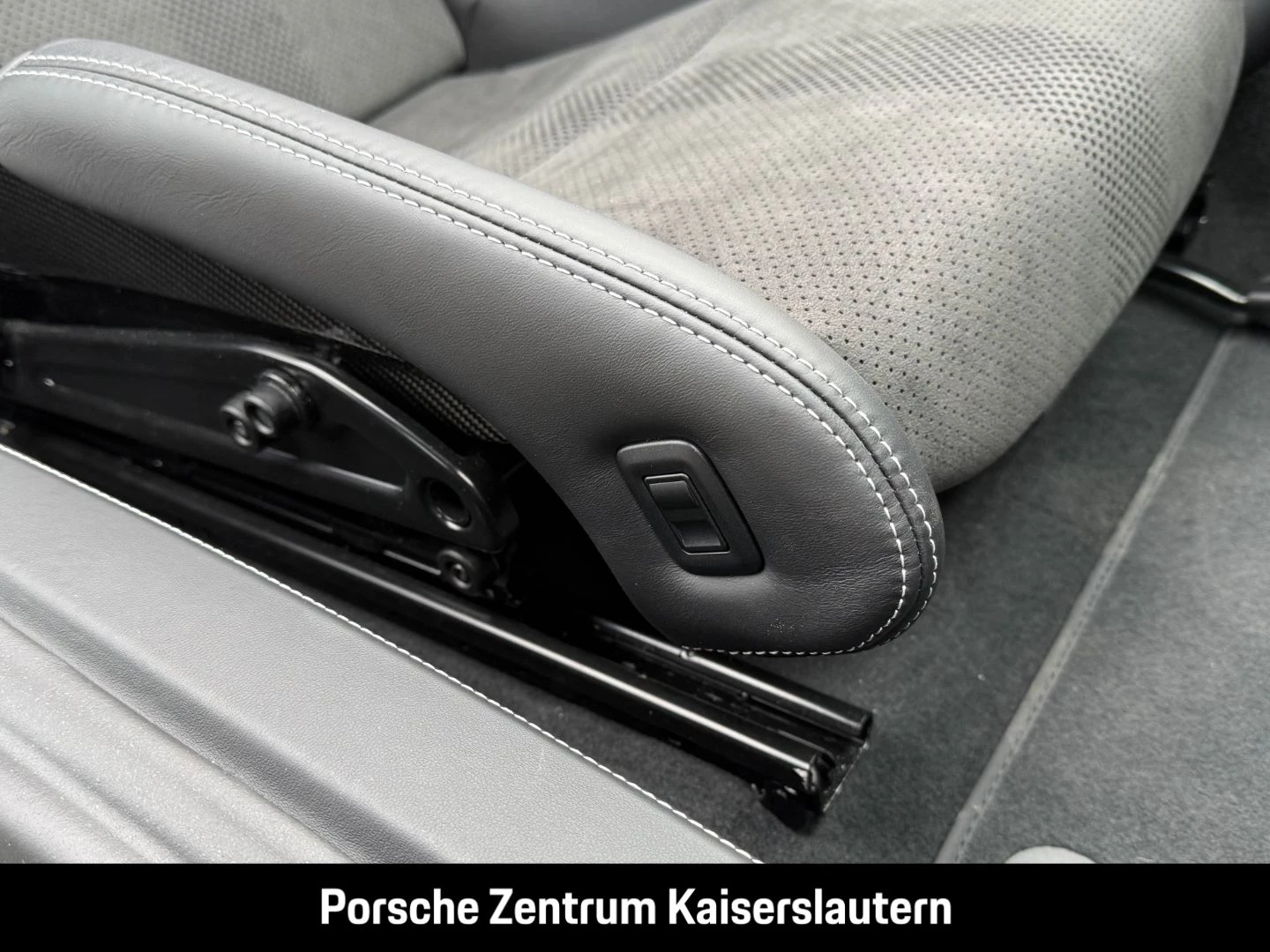 Porsche 718 Spyder RS Liftsystem-VA Weissach-Paket BOSE spyder rs982C 718 Spyder RS Liftsystem-VA Weissach-Paket BOSE spyder rs