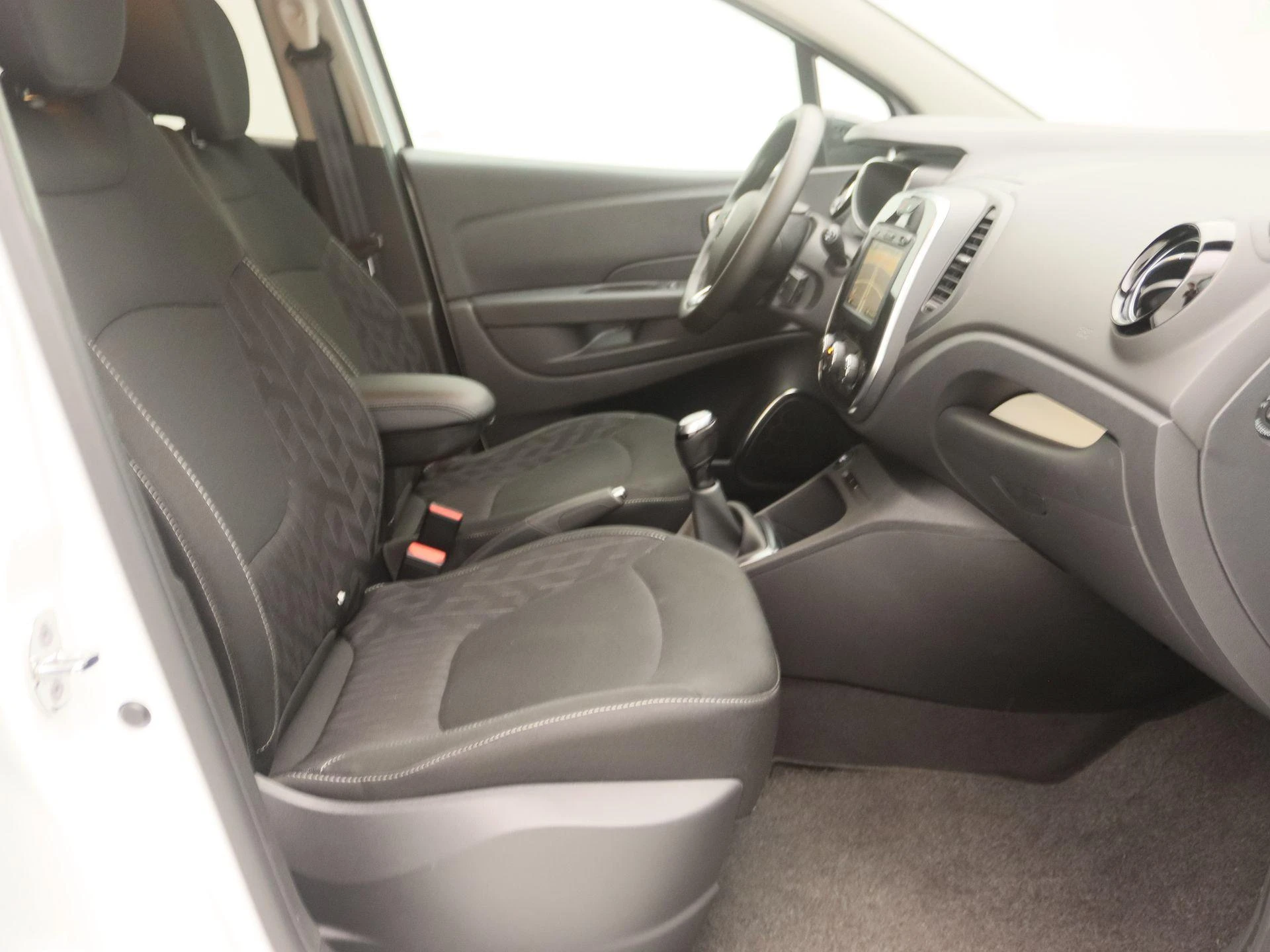 Renault-Captur-image-22