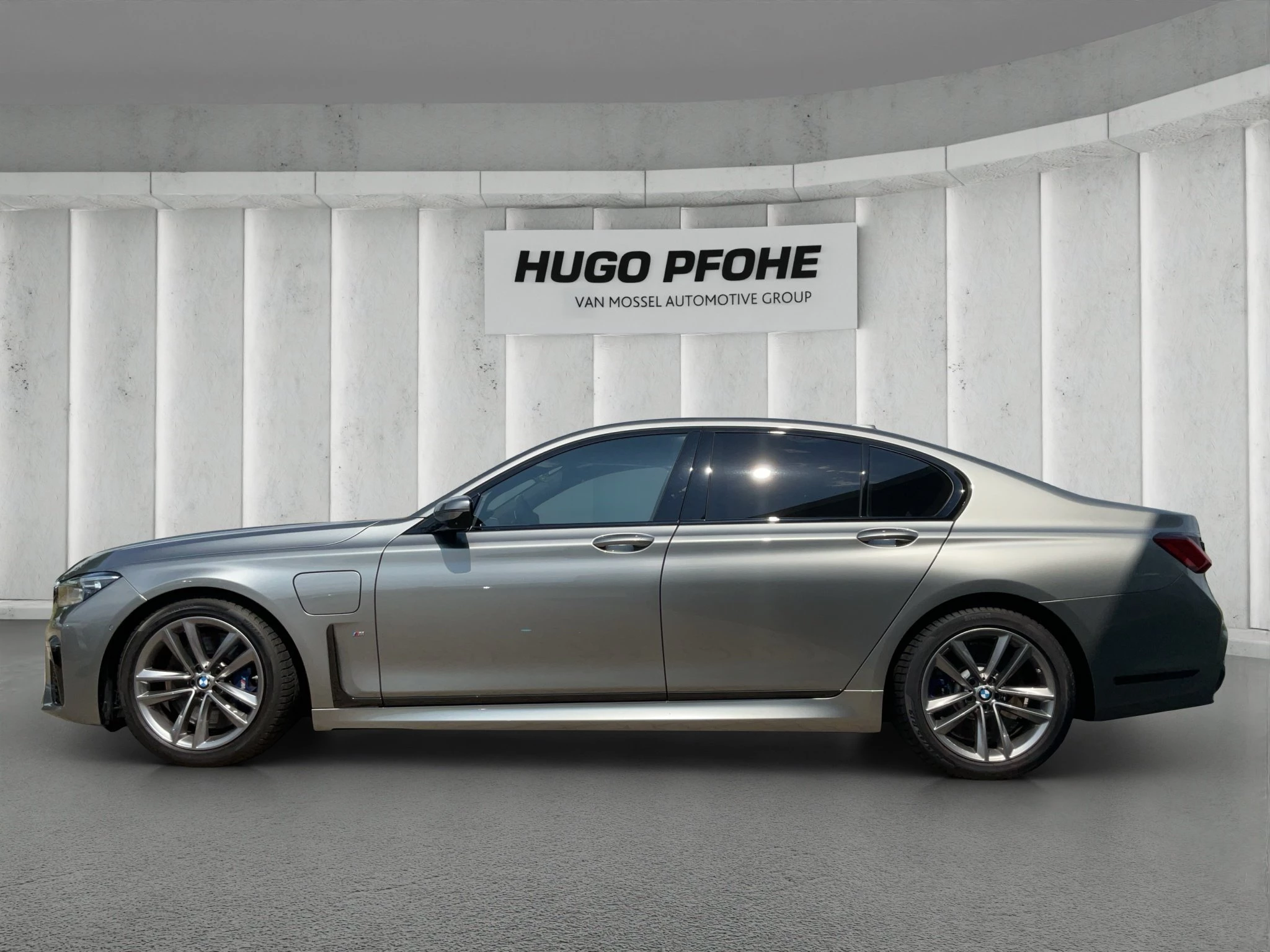 BMW 7er Reihe 745e i Performance M Sportpaket