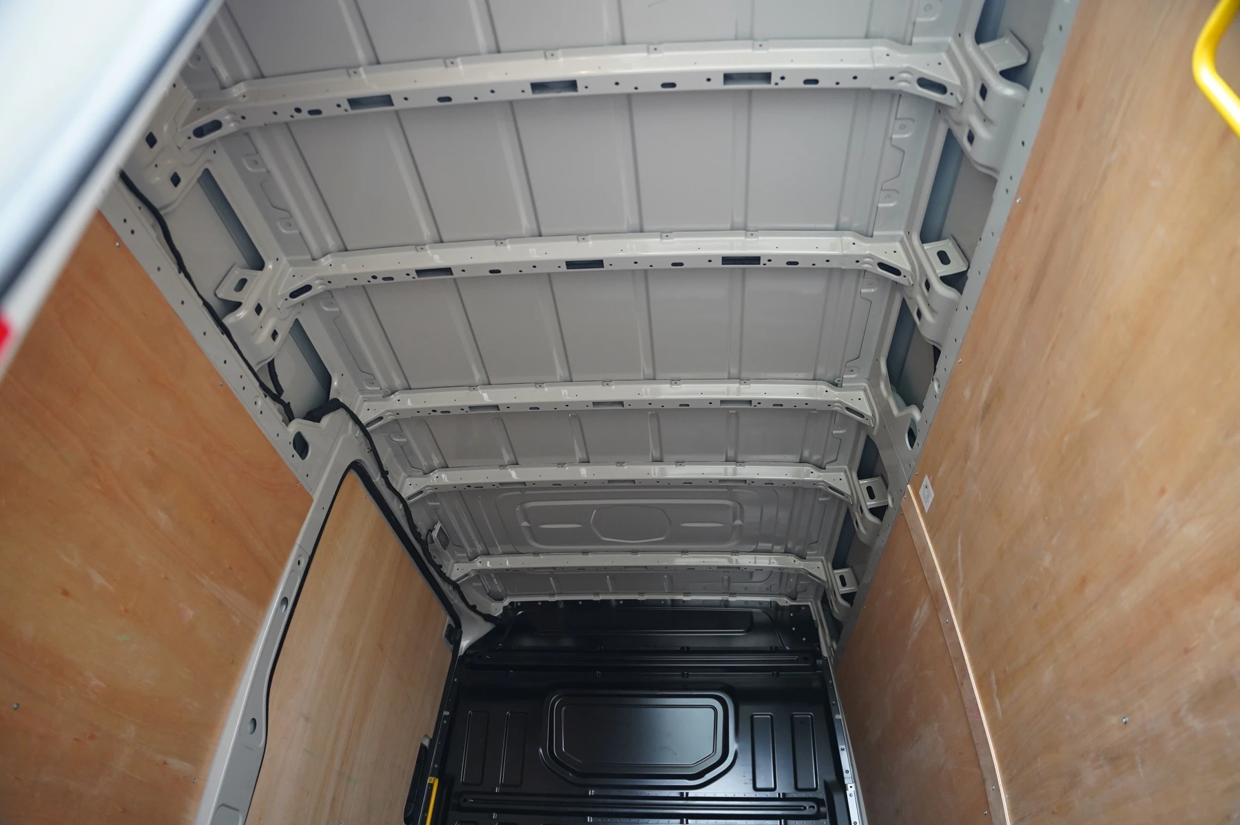 Volkswagen-Crafter-image-35