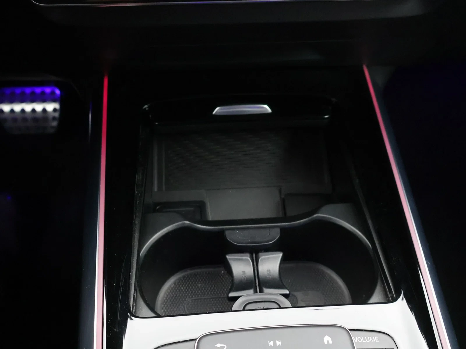 Mercedes-Benz GLA Classe (H247) AMG Line 163PK *AUTOMAAT*LEDER*ALCANTARA*CAMERA*PDC*CRUISE*APP-CONNECT*NAVI*KEYLESS GO*...*