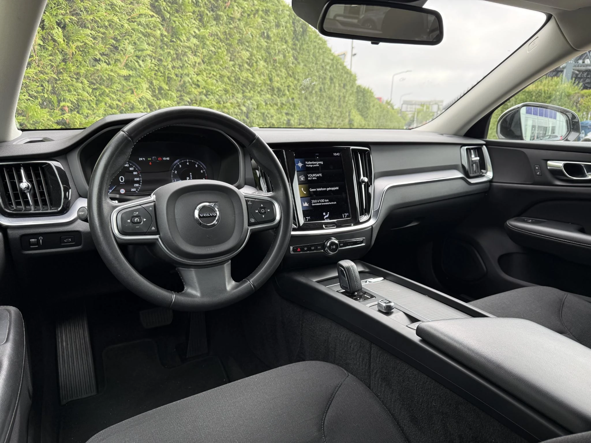 Volvo V60 B3 Momentum Advantage