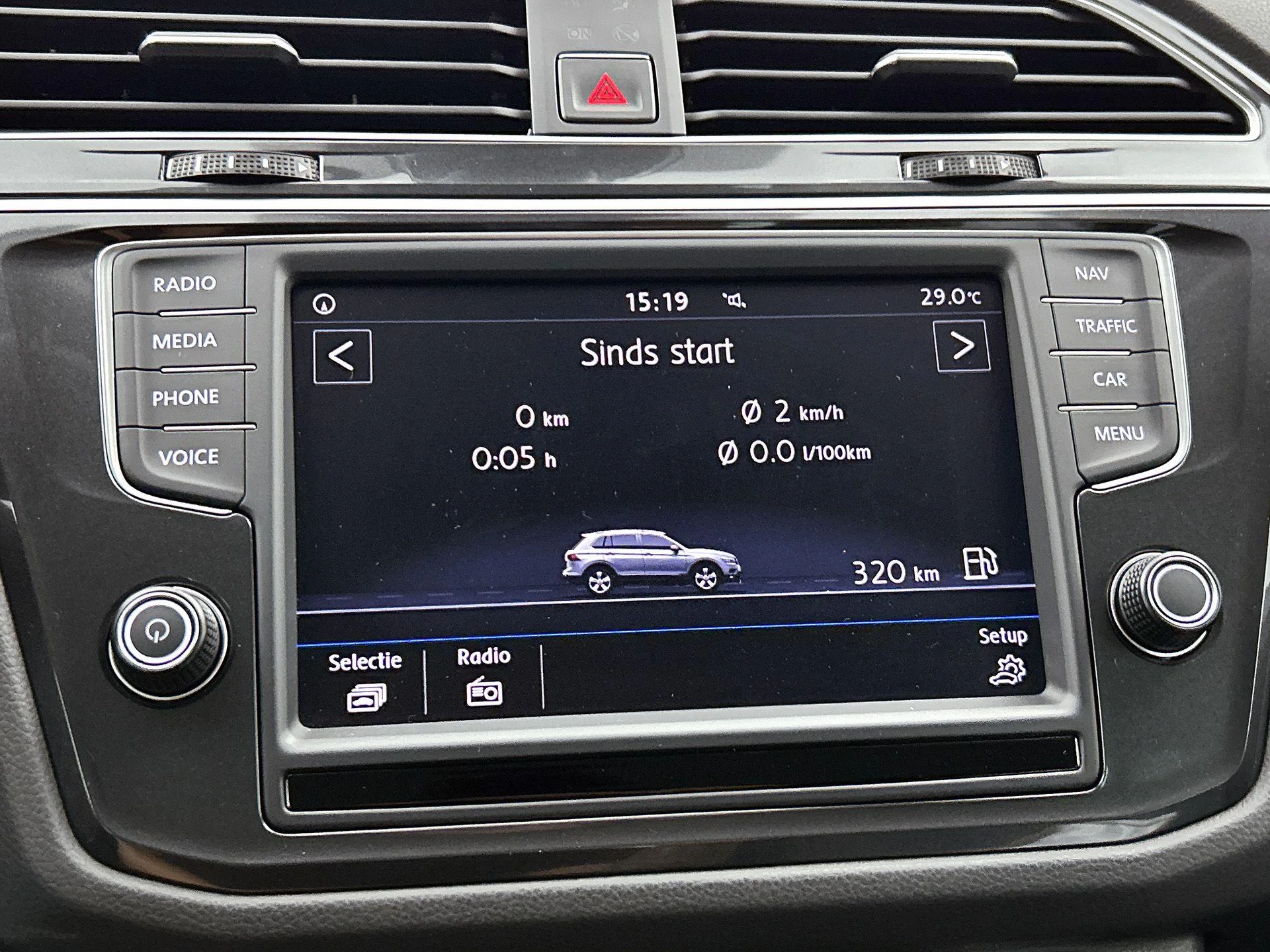 Volkswagen-Tiguan-image-26