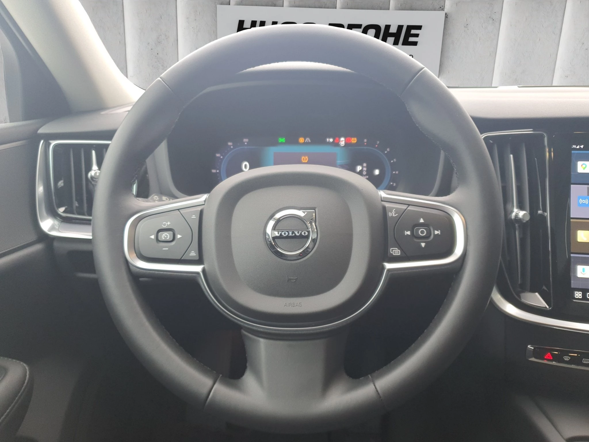 Volvo V60 Core B3 MHEV Aut. | LED | AHK | RFK | SHZ | PDC | LMF | Navi