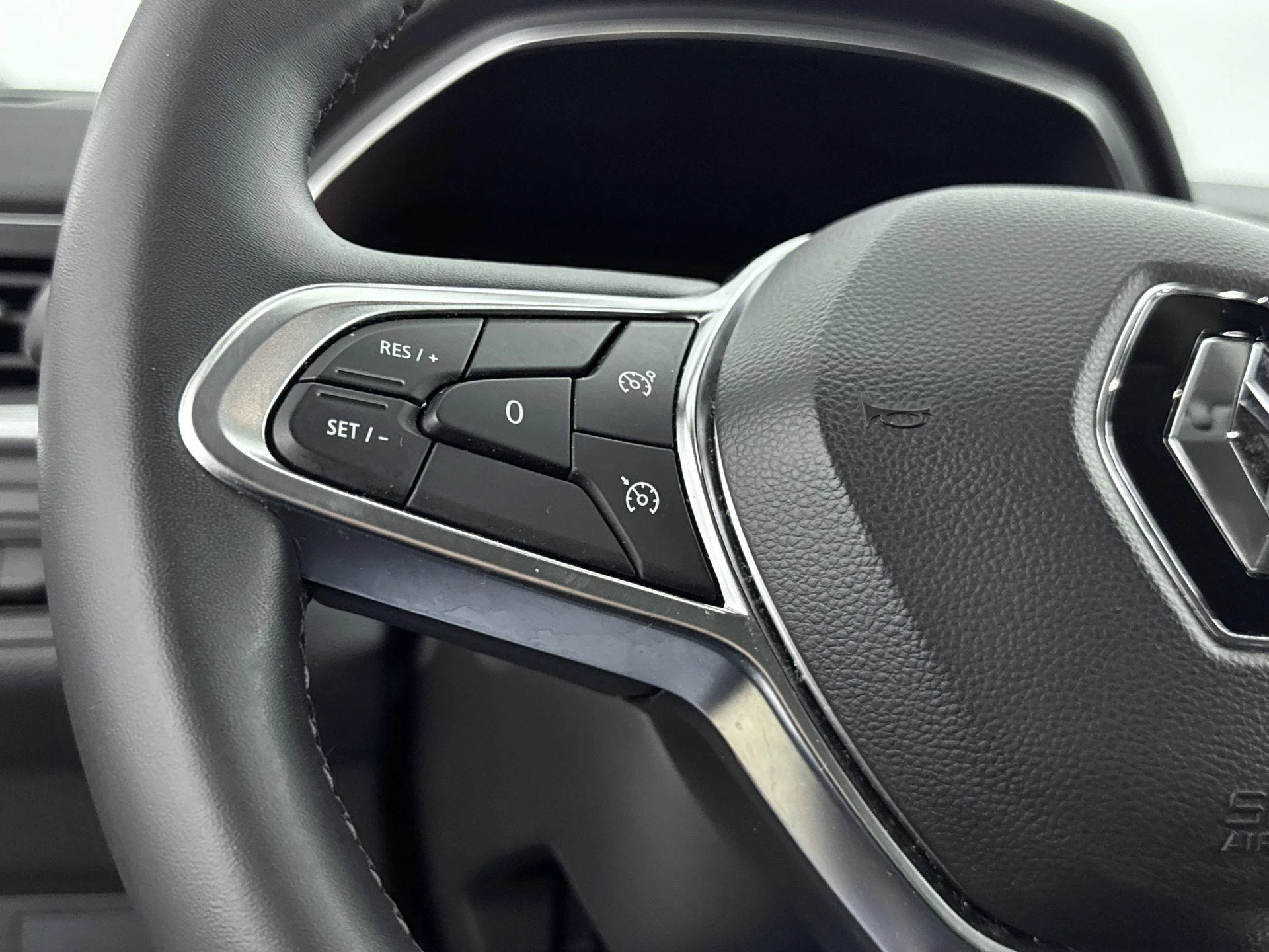 Renault-Captur-image-9