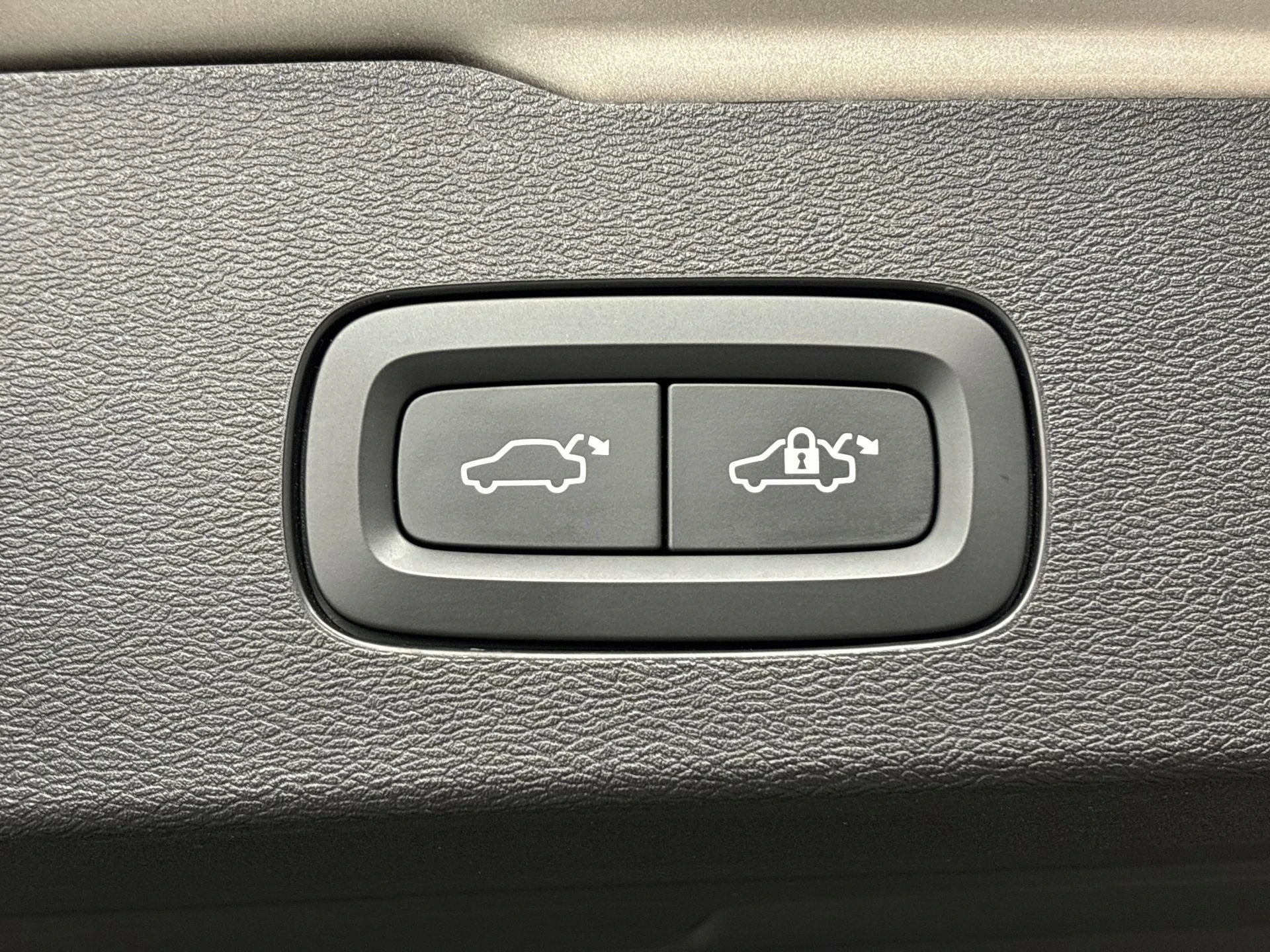 Volvo-V60-image-24