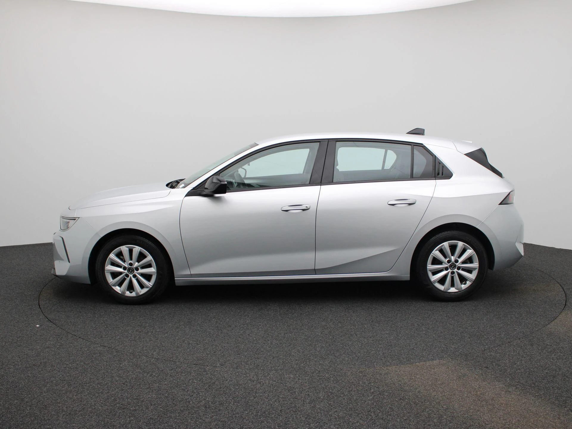 Opel-Astra-image-3