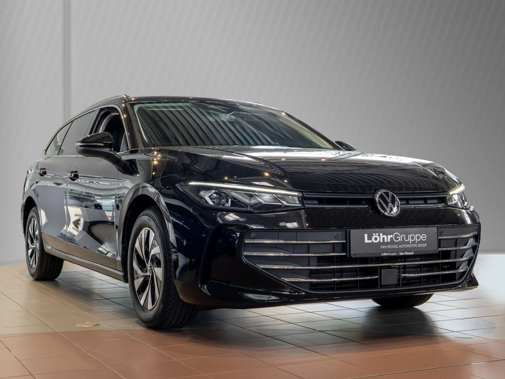 Volkswagen-Passat-image-2