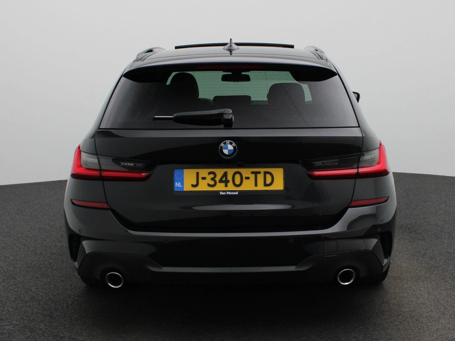 BMW-3 Serie-image-4