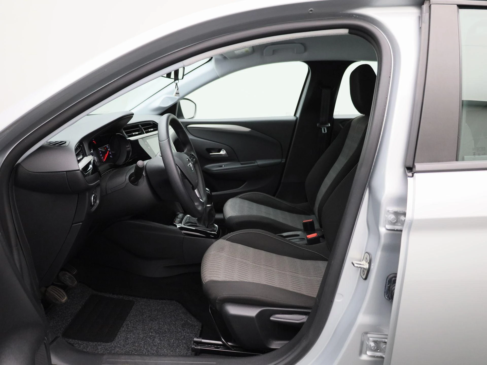 Opel-Corsa-image-8