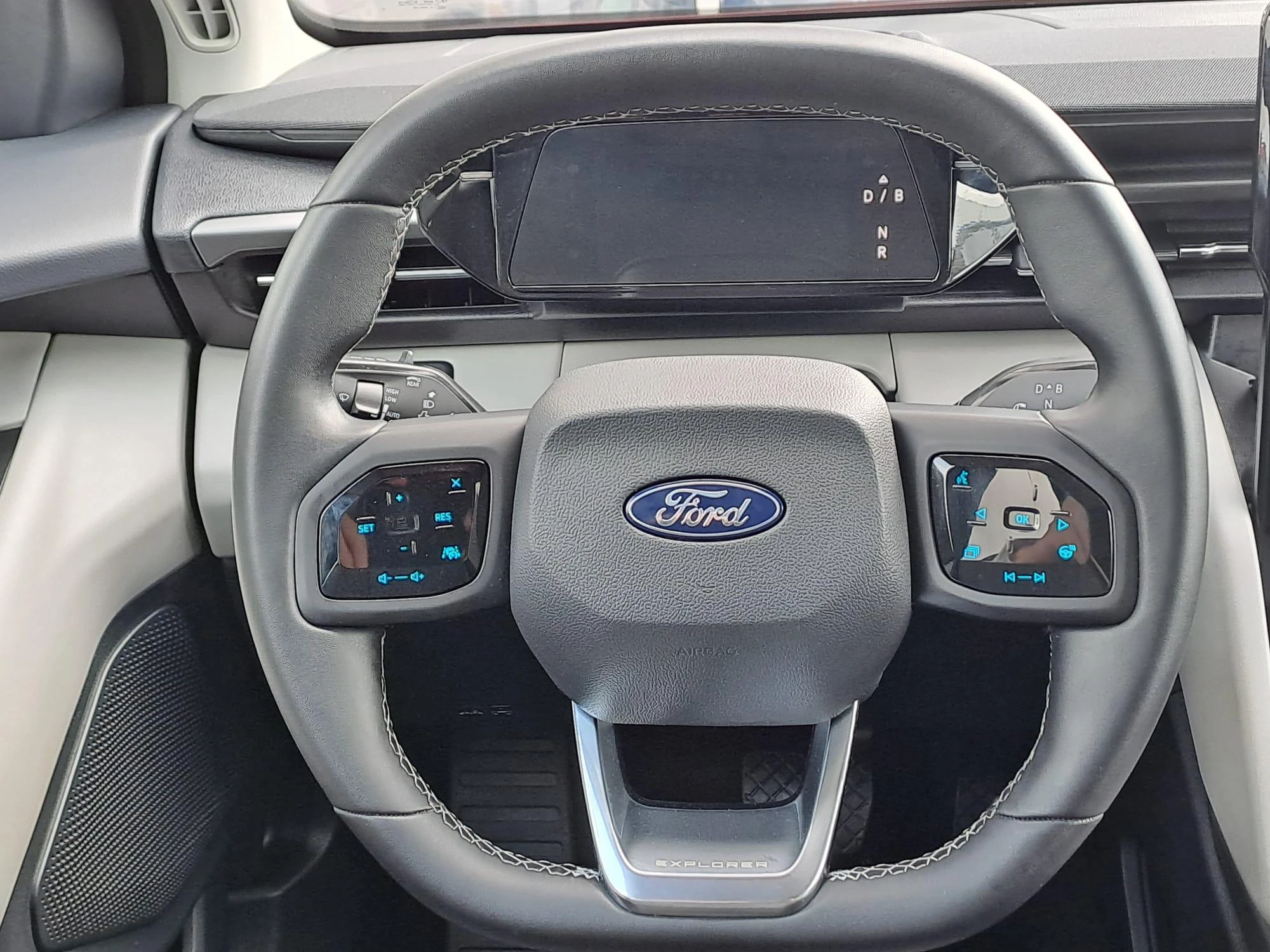 Ford-Explorer-image-11