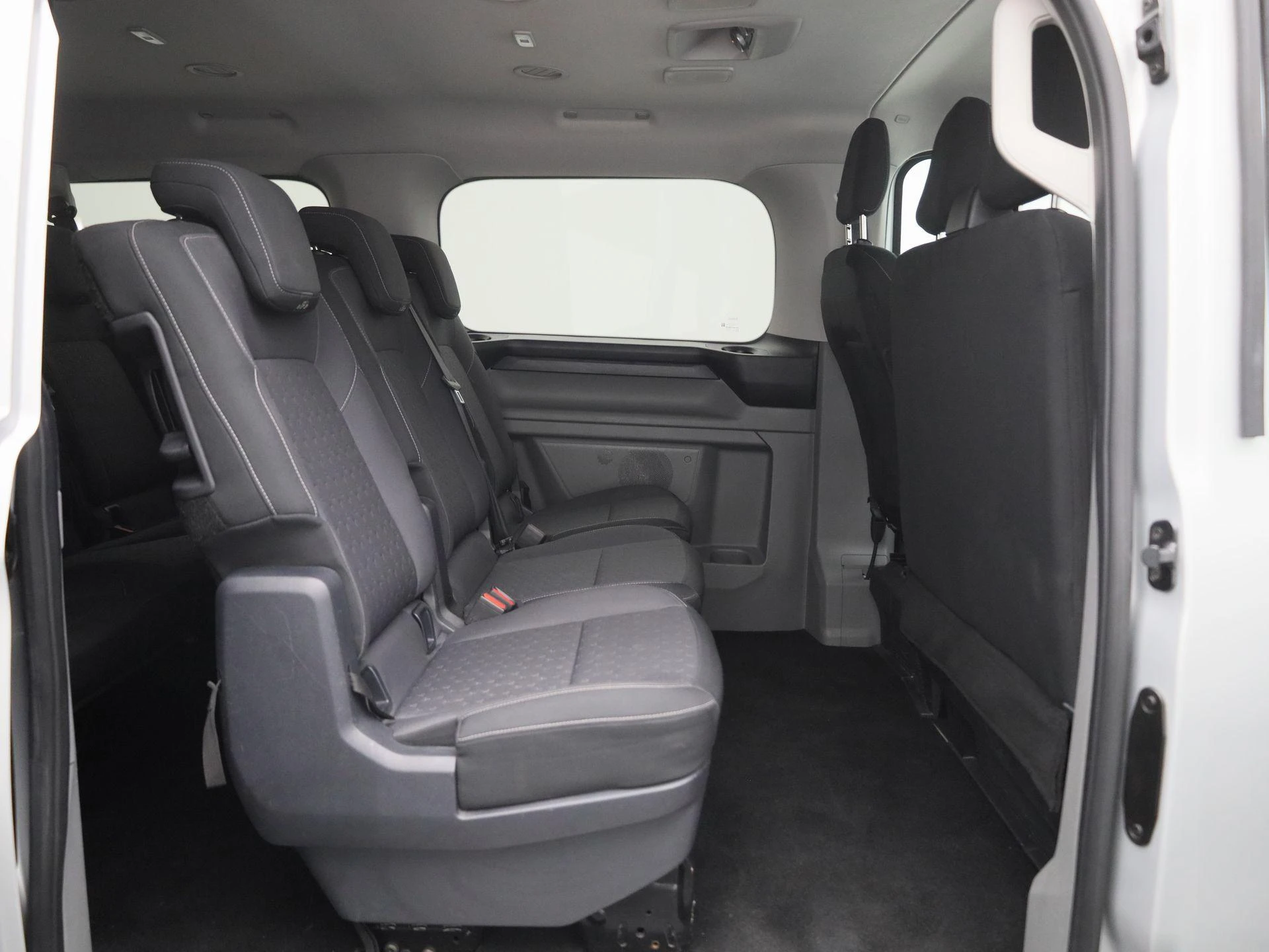 Ford-Transit Custom-image-10