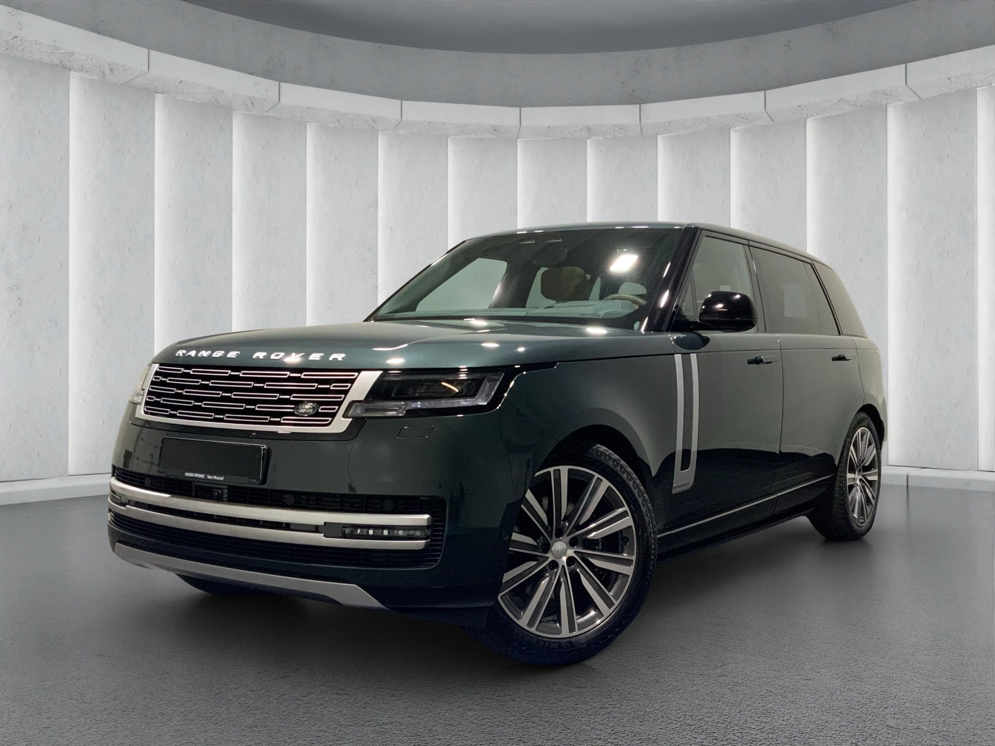 Land Rover-Range Rover-image-0