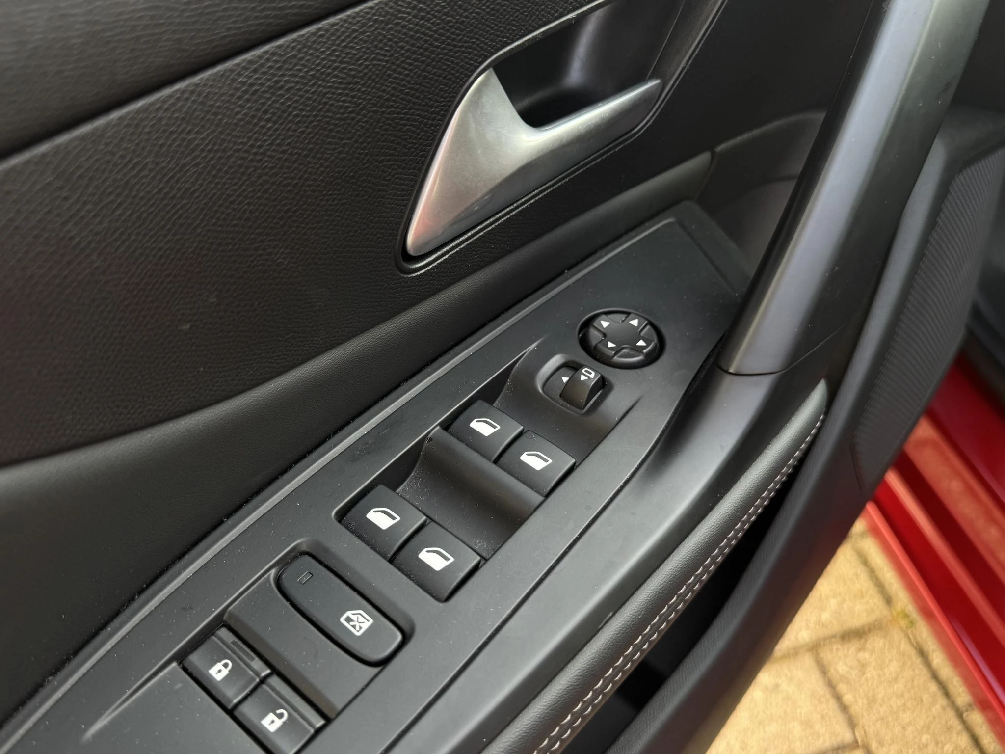 Peugeot-308-image-11