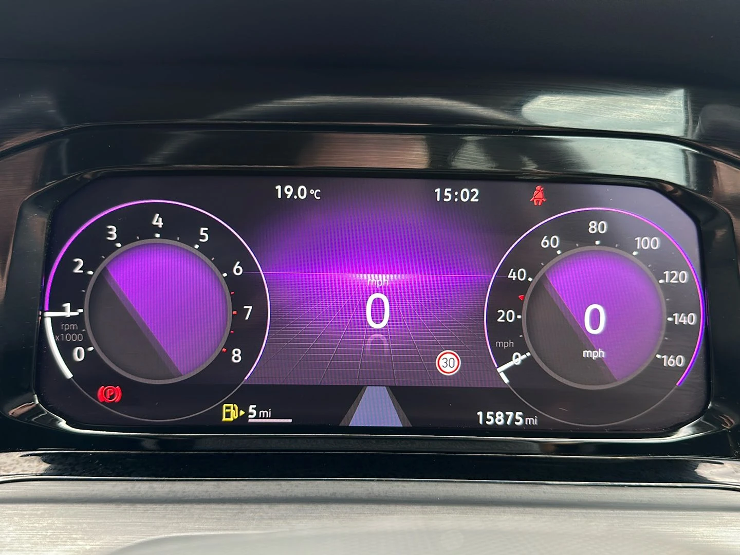 Volkswagen-Golf-image-12