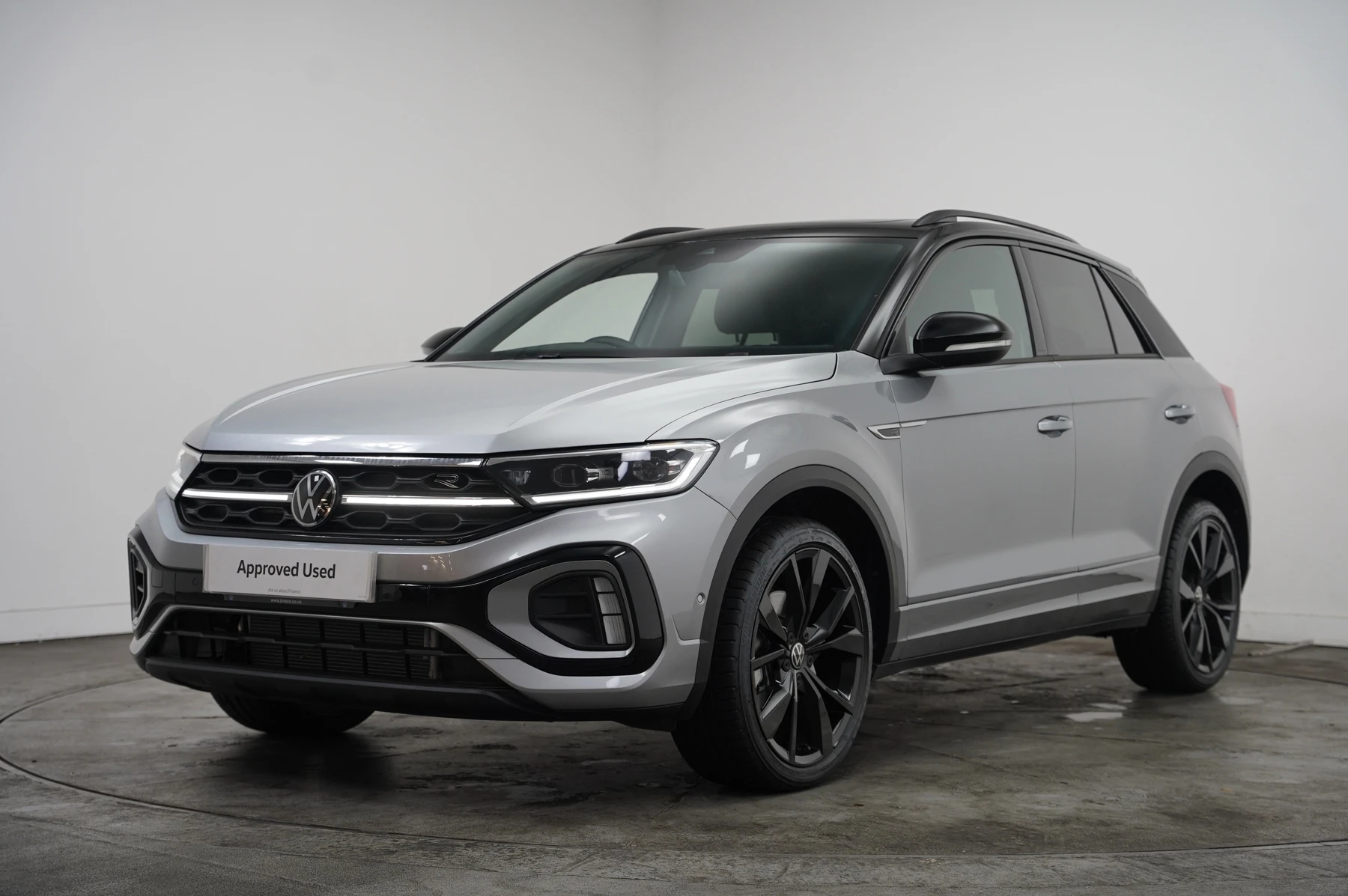 Volkswagen-T-Roc-image-35