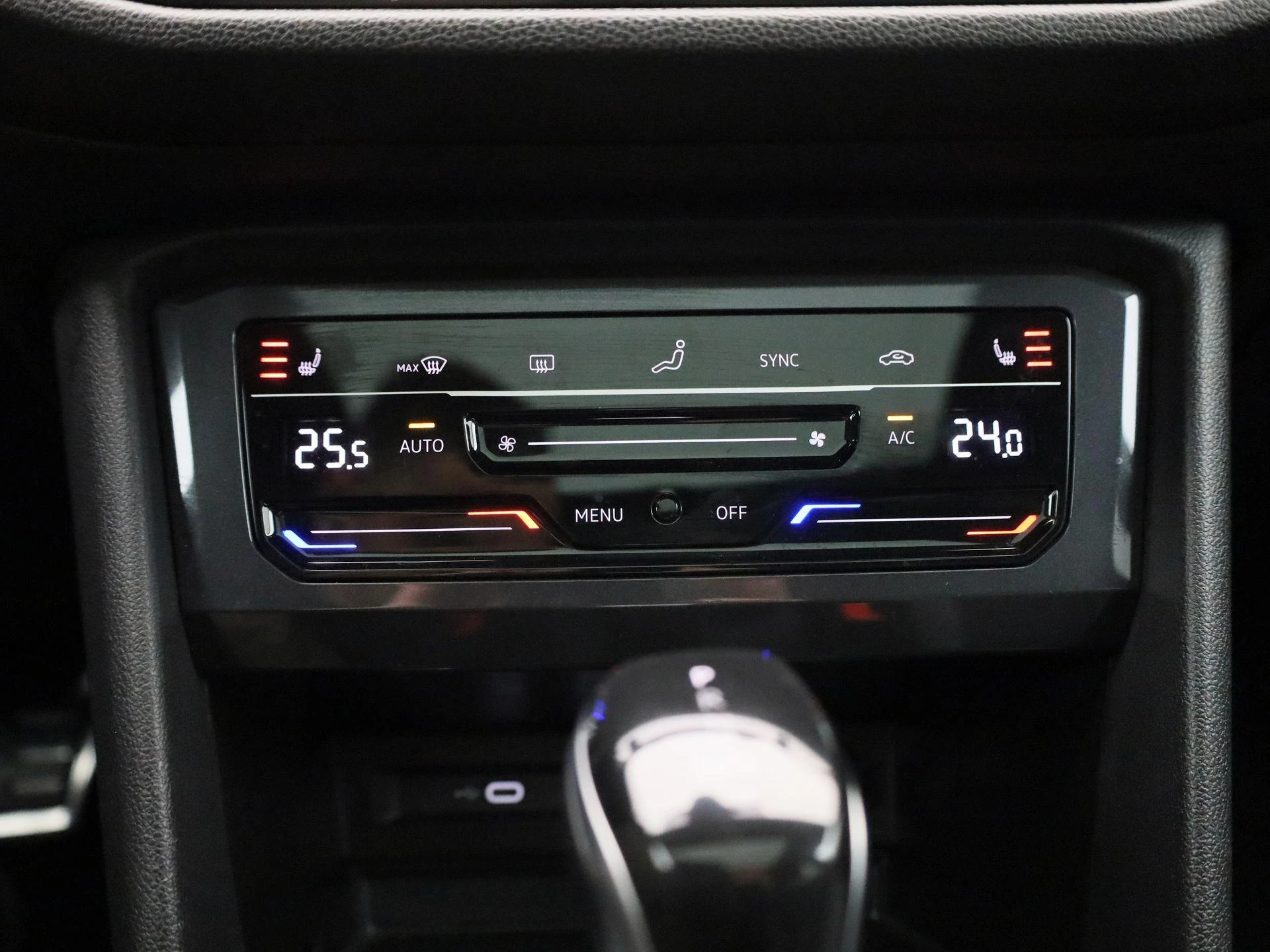 Volkswagen-Tiguan Allspace-image-17