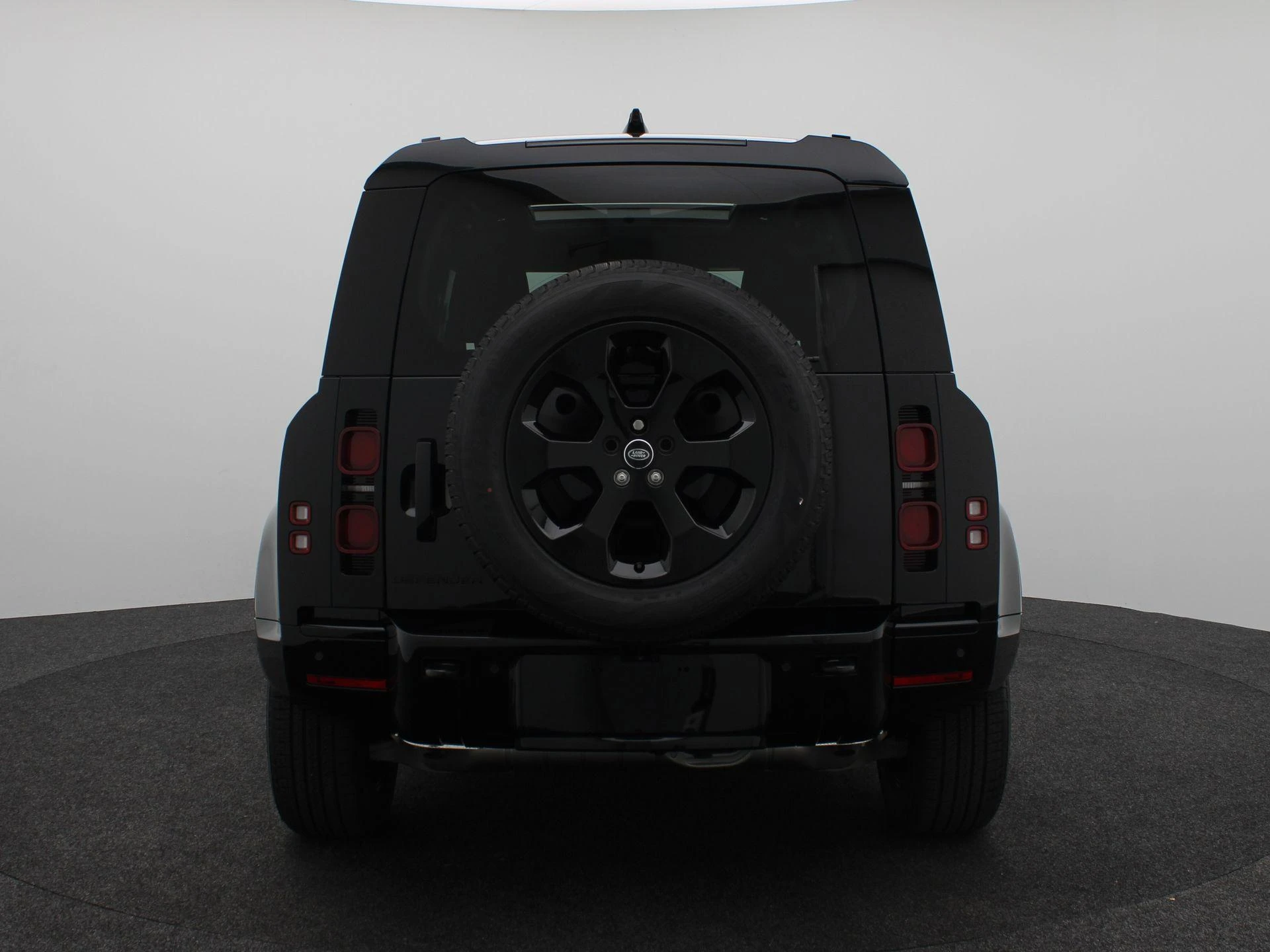 Land Rover Defender 110 2.0 P300e 110 Dynamic SE Edition