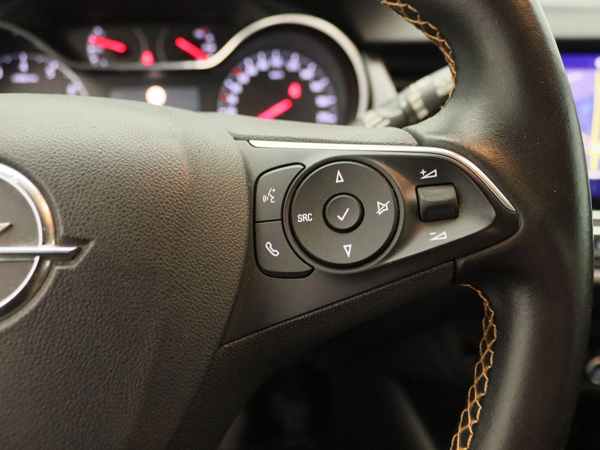 Opel-Crossland X-image-17