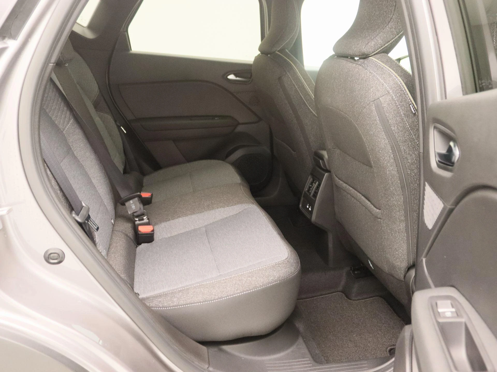 Renault-Captur-image-23