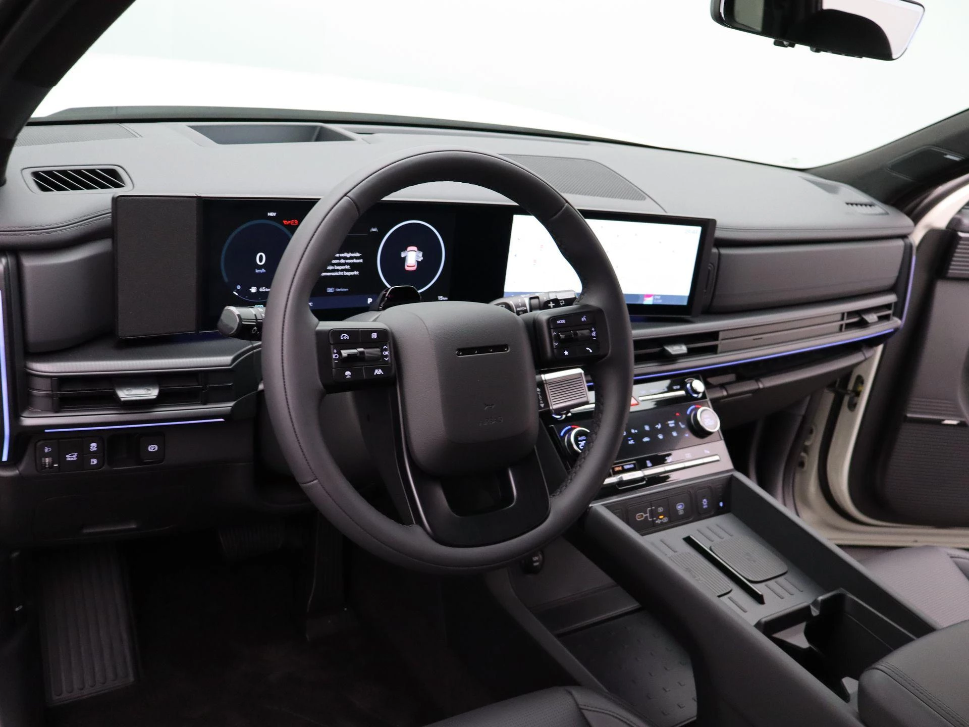 Hyundai-Santa Fe-image-29
