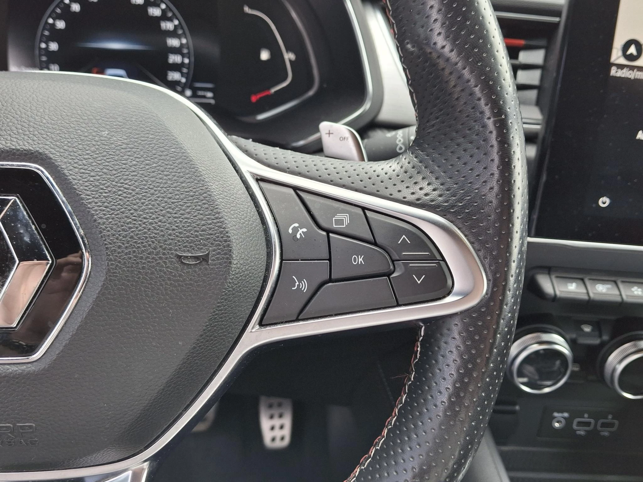 Renault-Captur-image-13