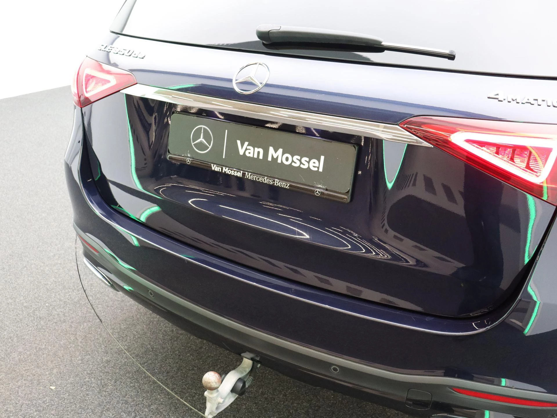 Mercedes-Benz-GLE-image-17