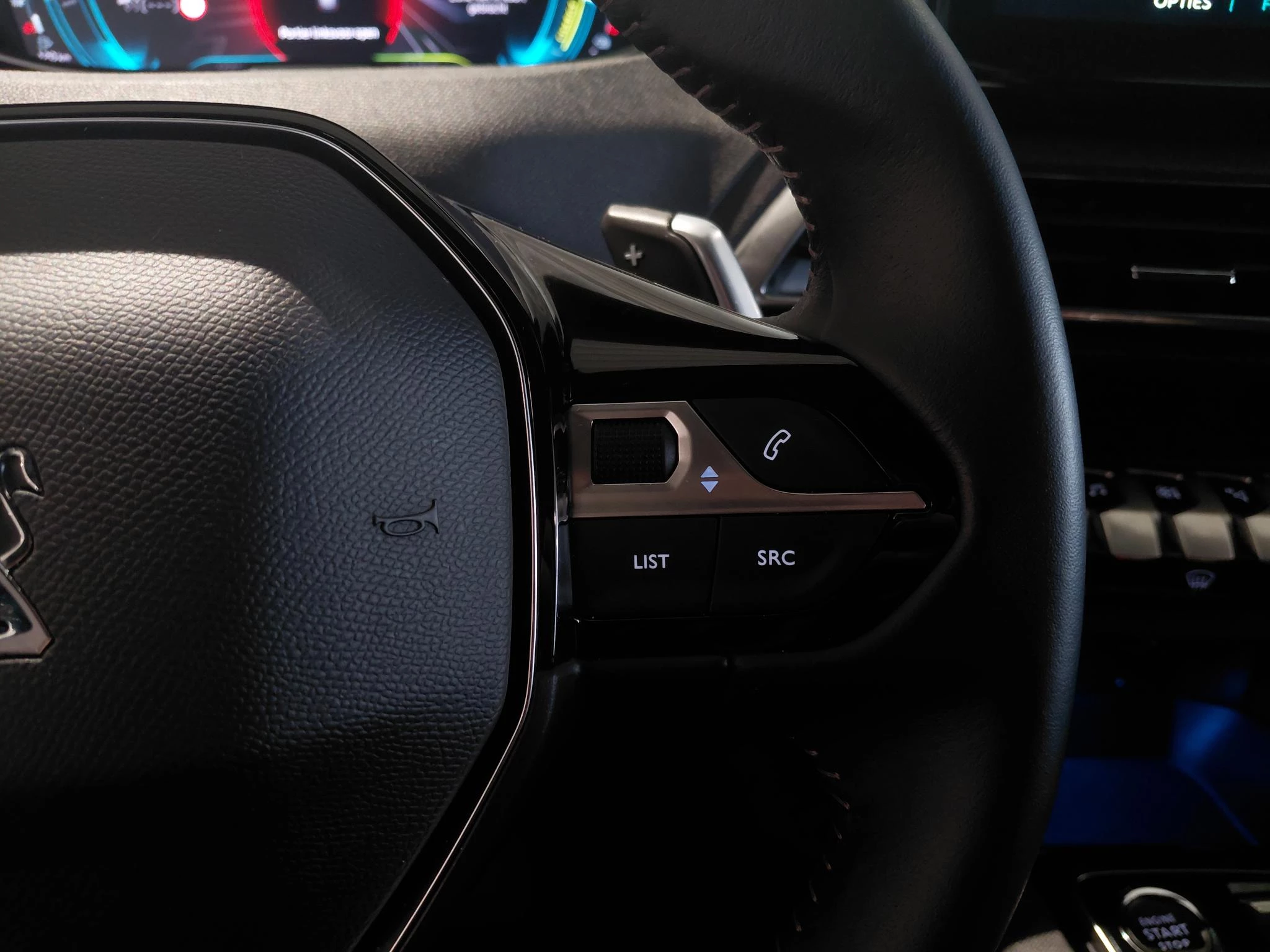 Peugeot 3008 1.6 HYbrid 225 Allure