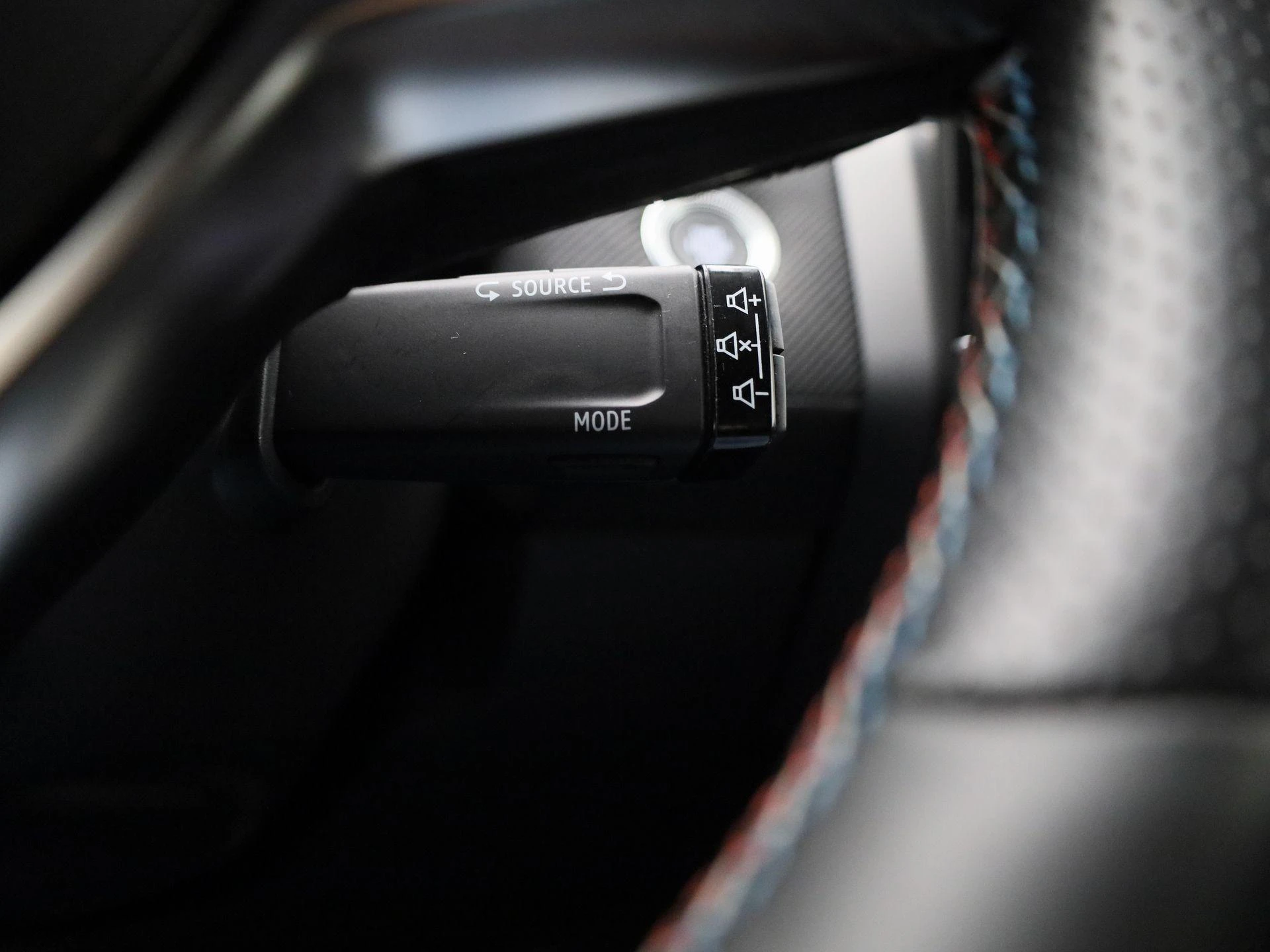 Renault-Clio-image-19