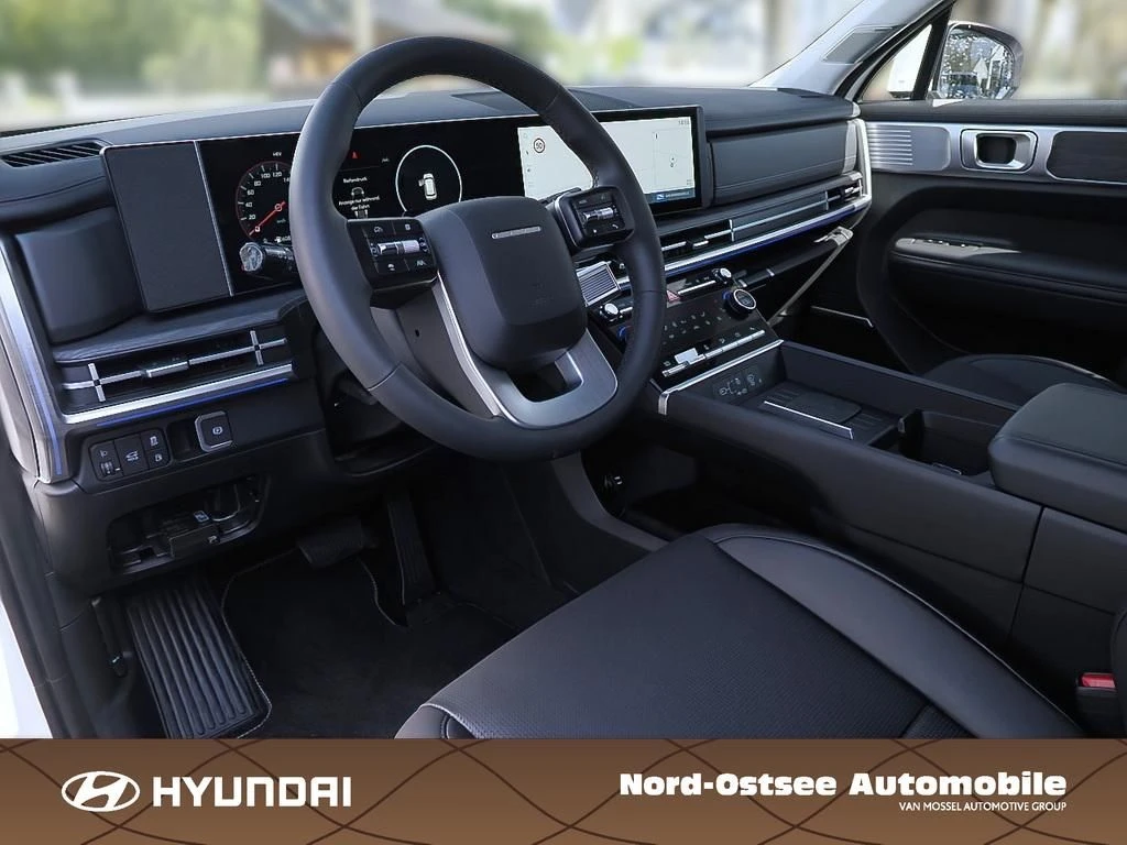 Hyundai-Santa Fe-image-3