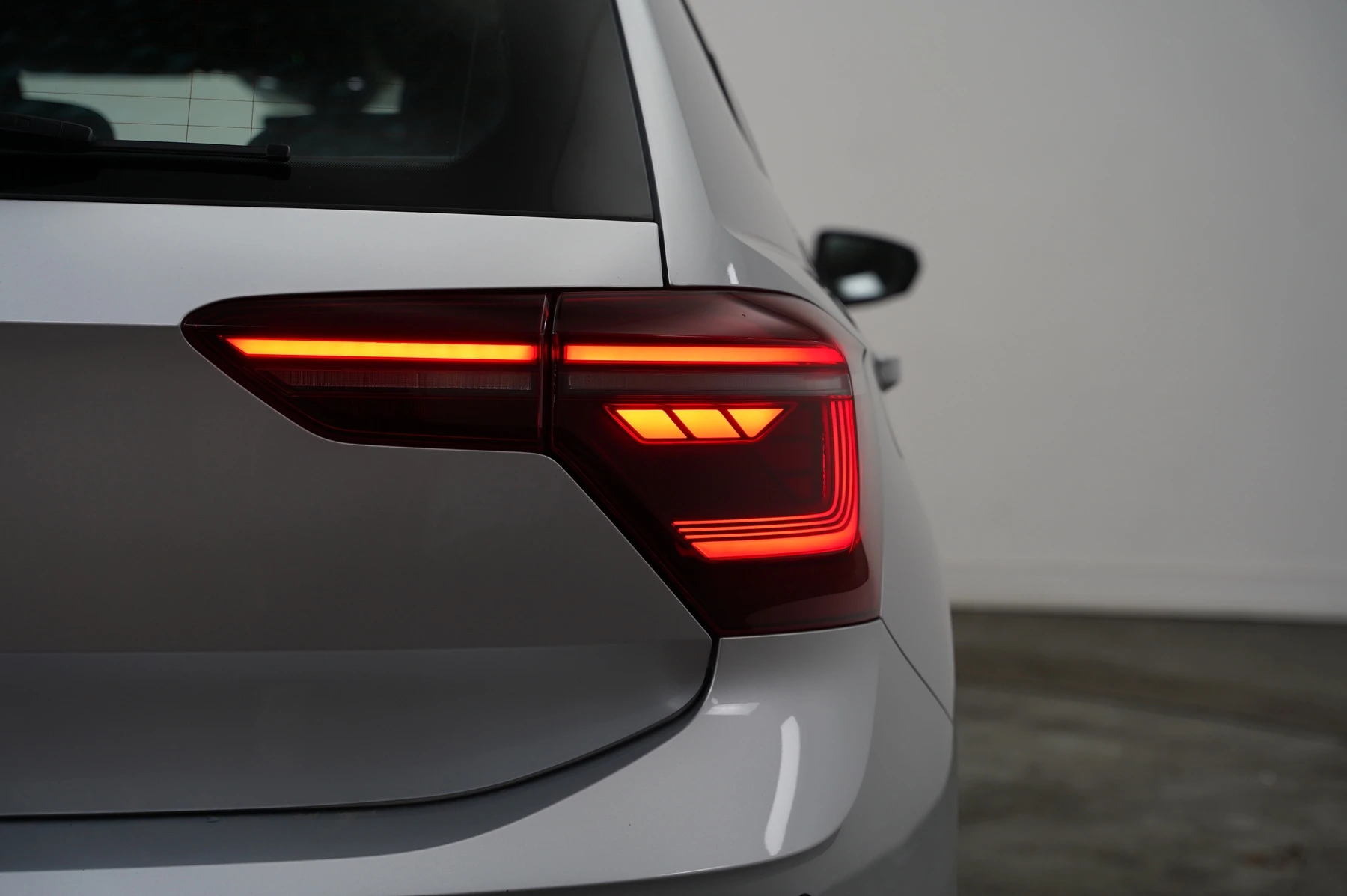 Volkswagen-Polo-image-32