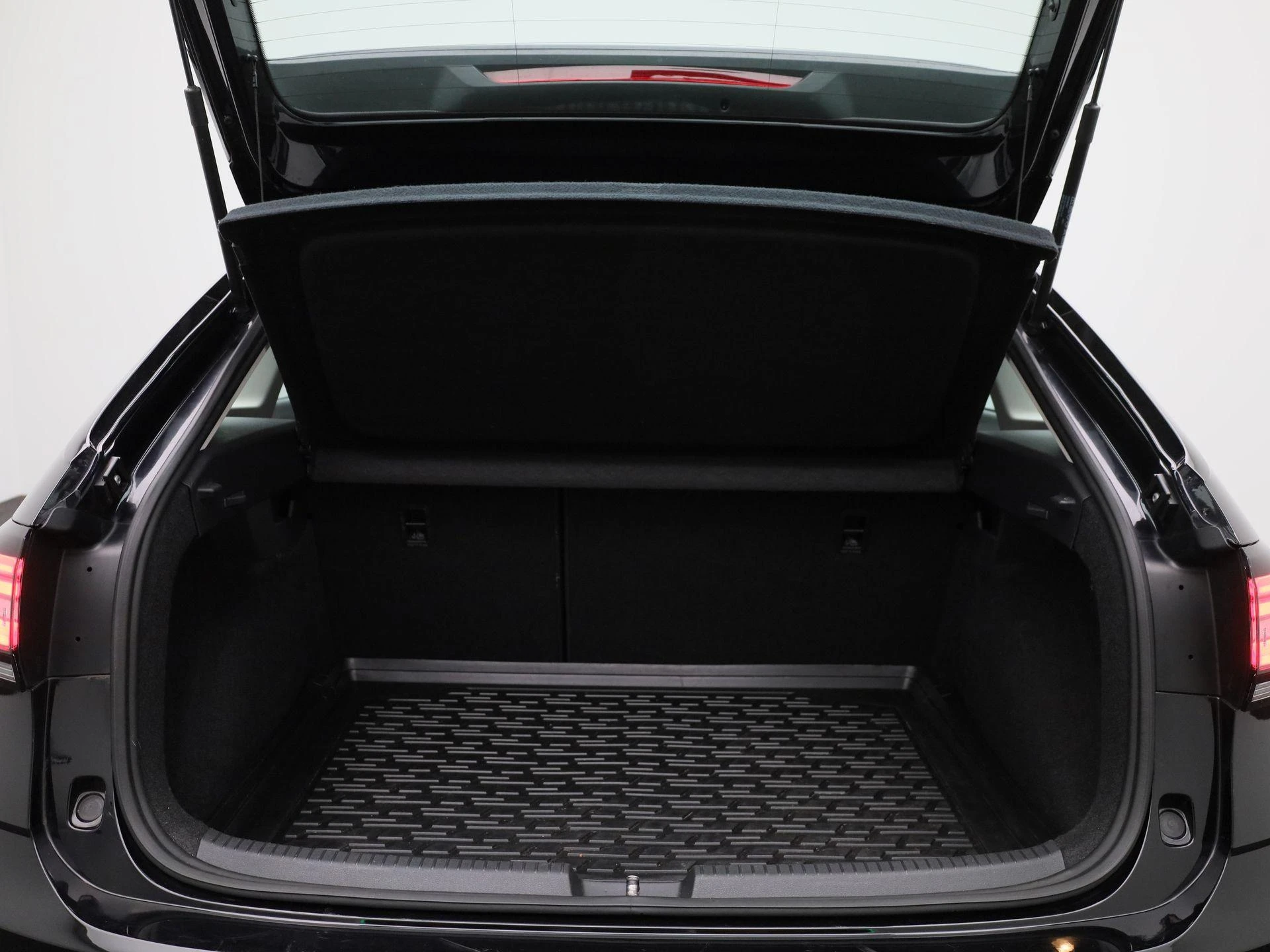Volkswagen-Taigo-image-13