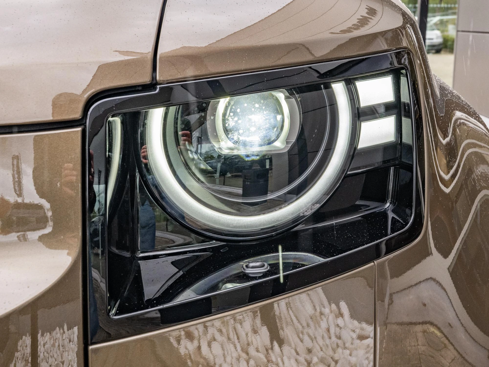 Land Rover-Defender-image-26