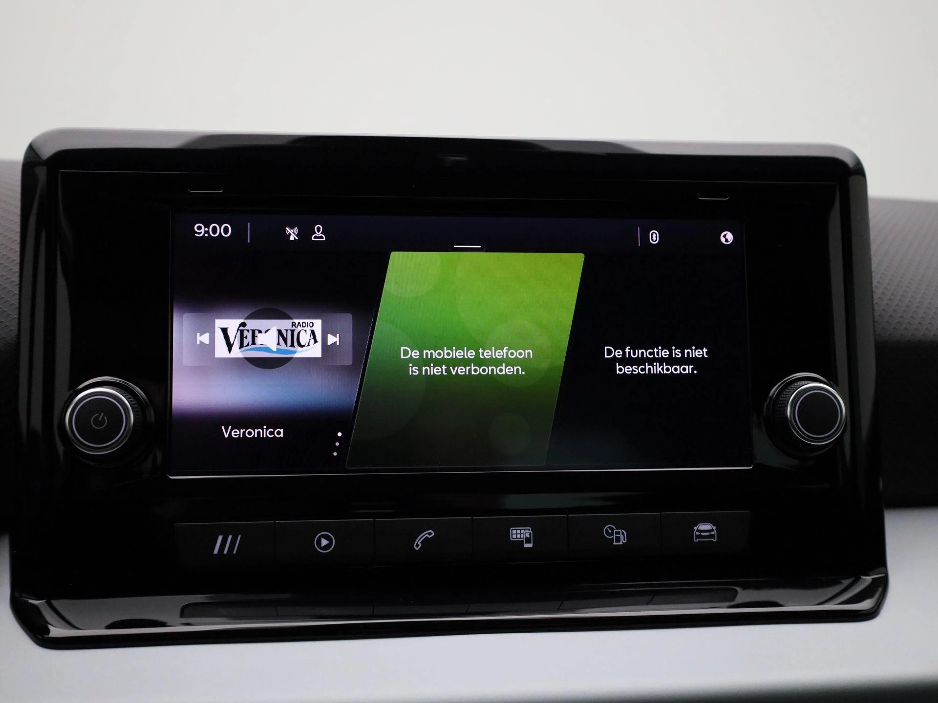 SEAT-Arona-image-13